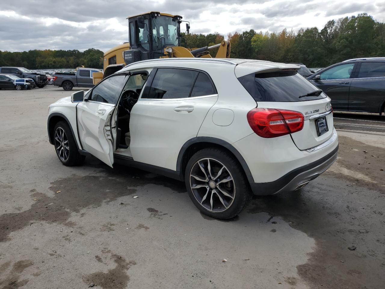 2017 Mercedes-benz Gla 250 4matic White vin: WDCTG4GB7HJ302005