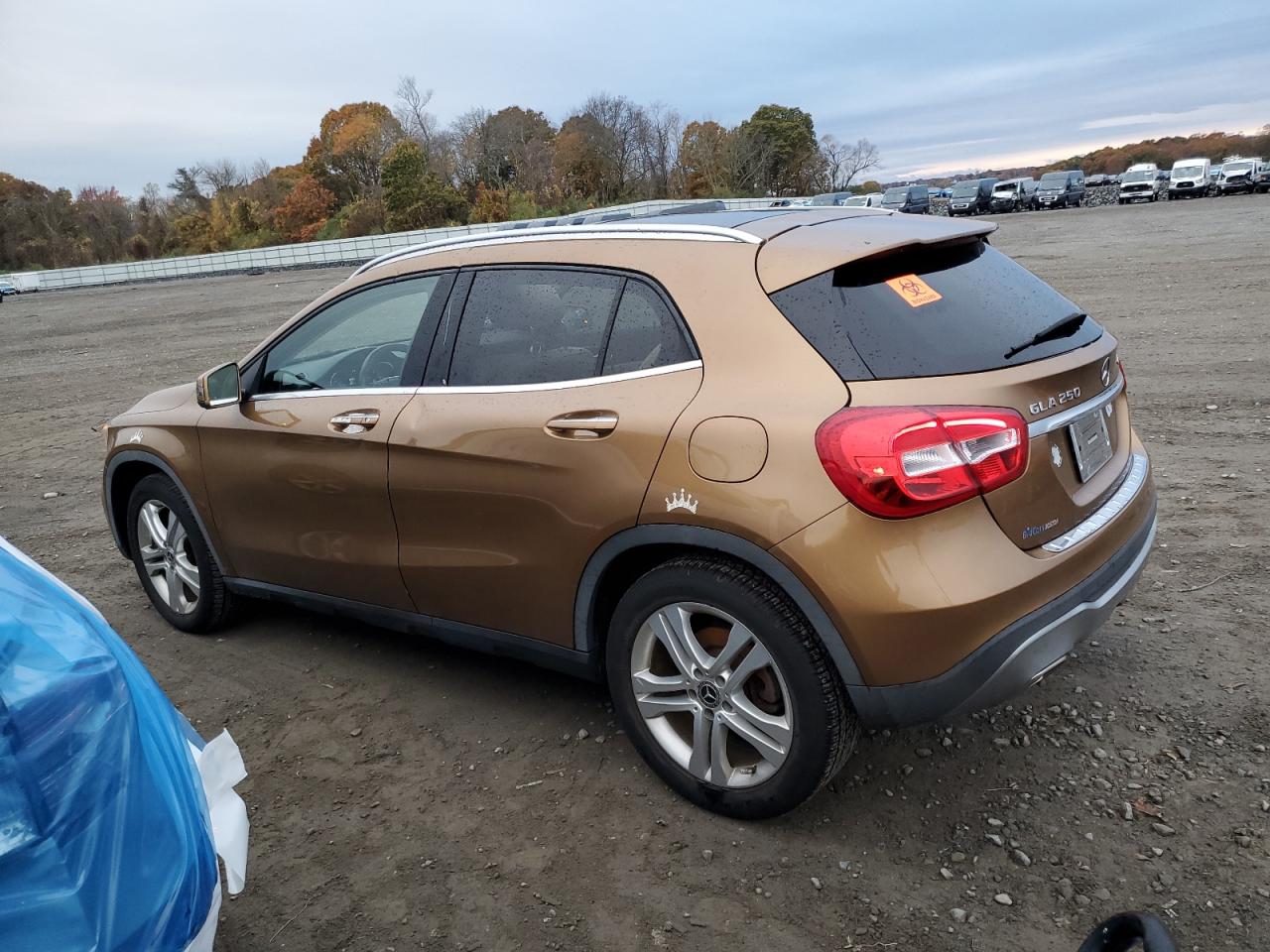 2018 Mercedes-benz Gla 250 4matic Золотой vin: WDCTG4GB7JJ457532