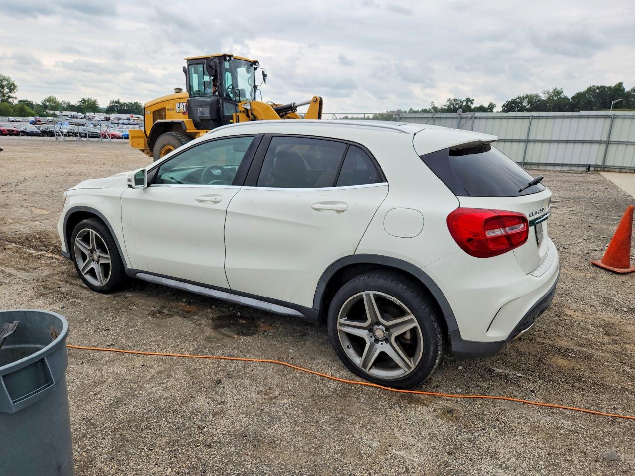 2015 Mercedes-benz Gla 250 4matic White vin: WDCTG4GB8FJ031033