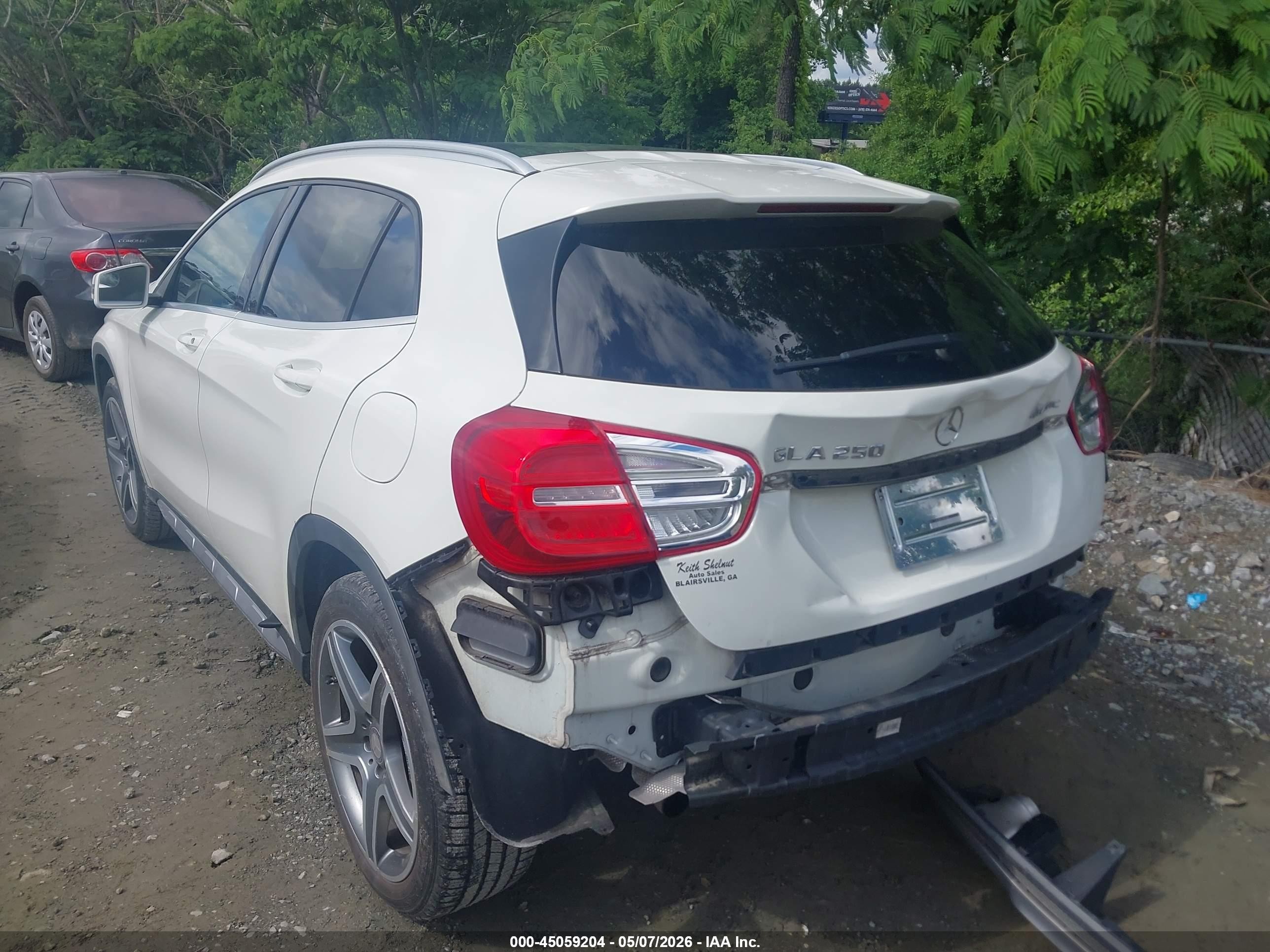 2015 Mercedes-benz Gla 250 4matic Белый vin: WDCTG4GB8FJ040685