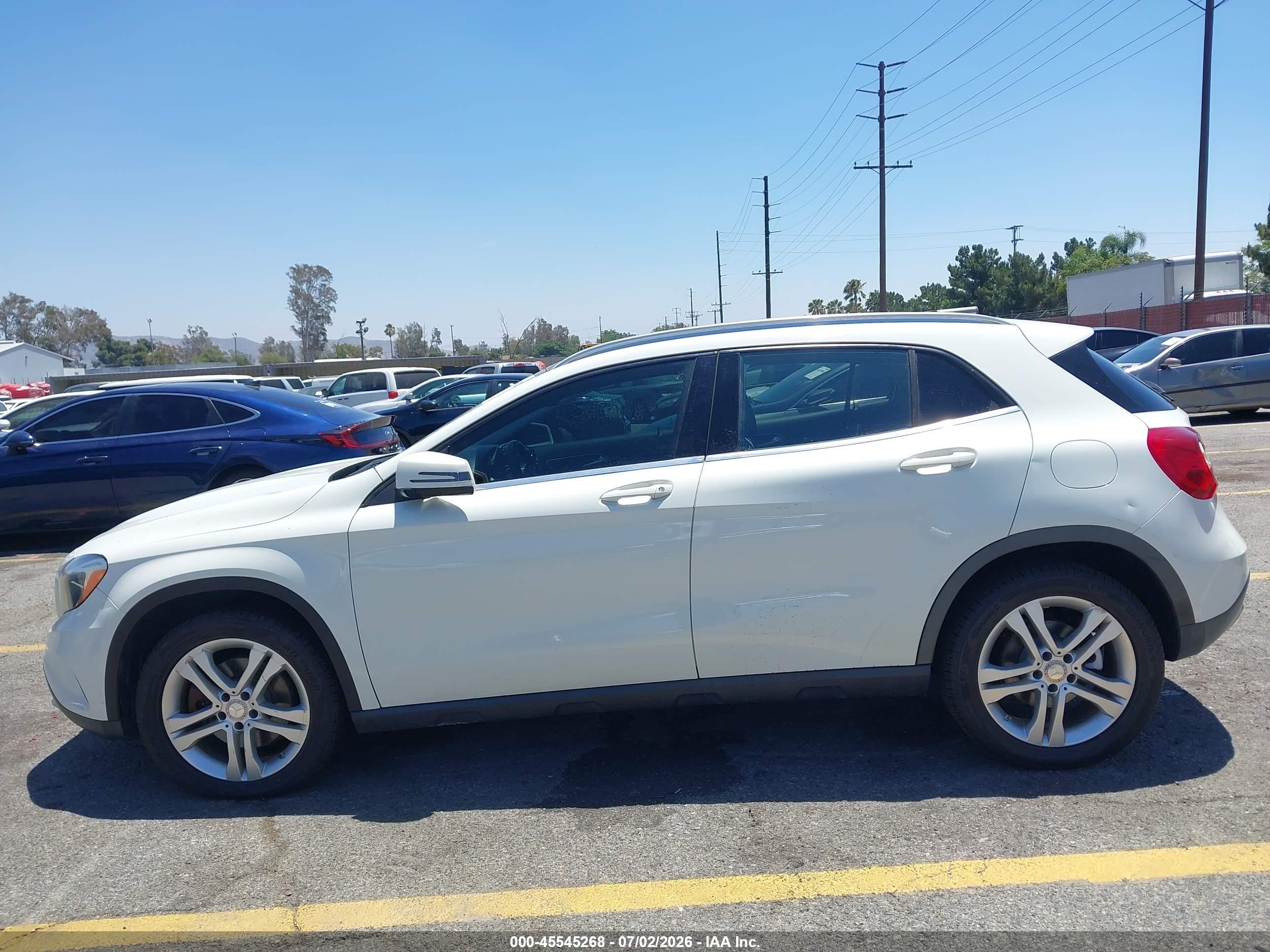 2015 Mercedes-benz Gla 250 4matic White vin: WDCTG4GB8FJ077333