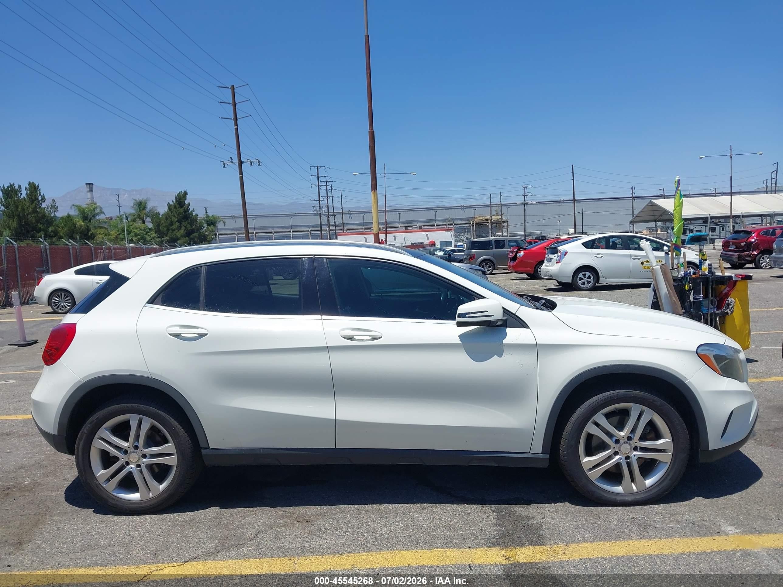2015 Mercedes-benz Gla 250 4matic White vin: WDCTG4GB8FJ077333