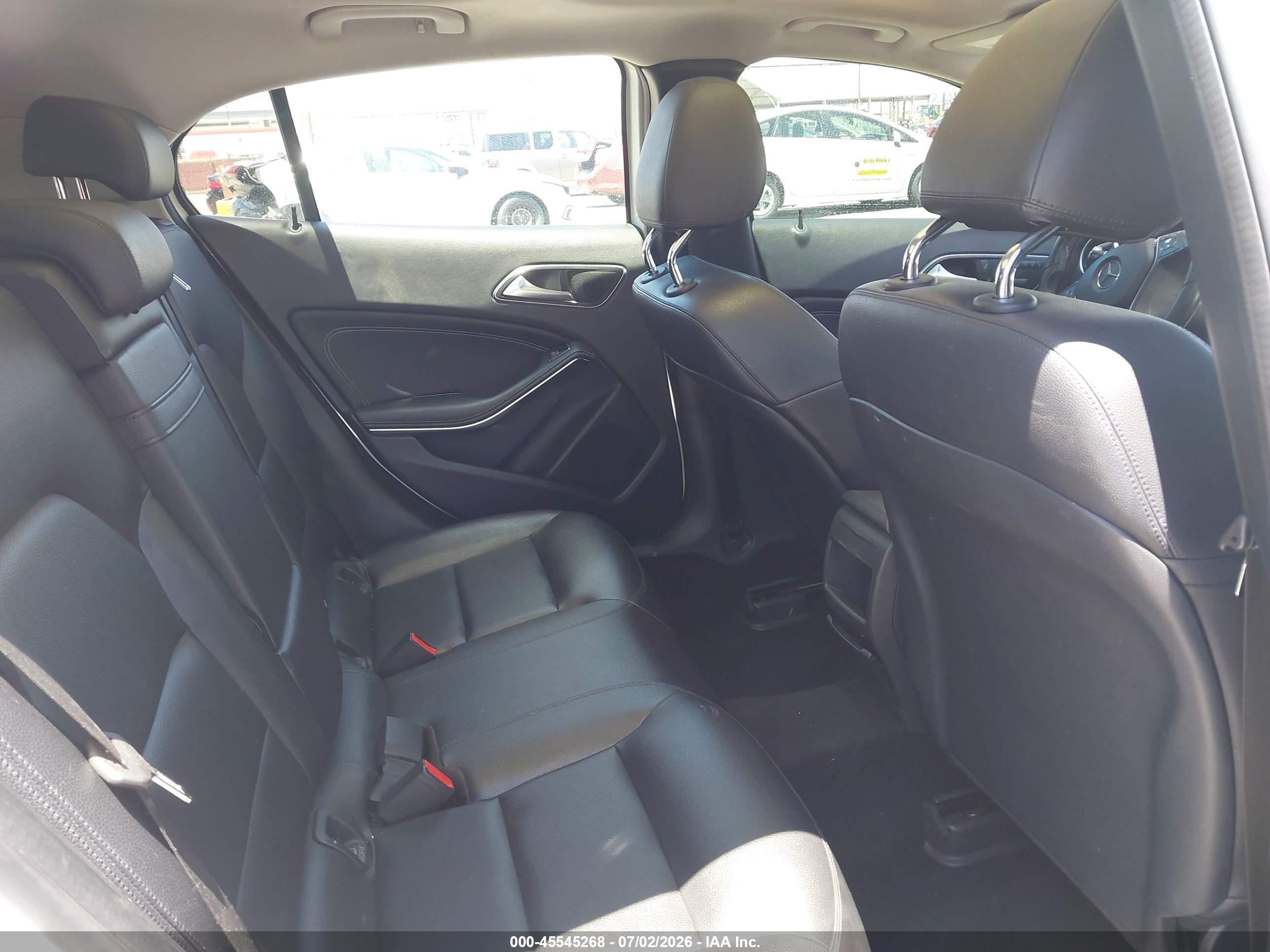 2015 Mercedes-benz Gla 250 4matic White vin: WDCTG4GB8FJ077333