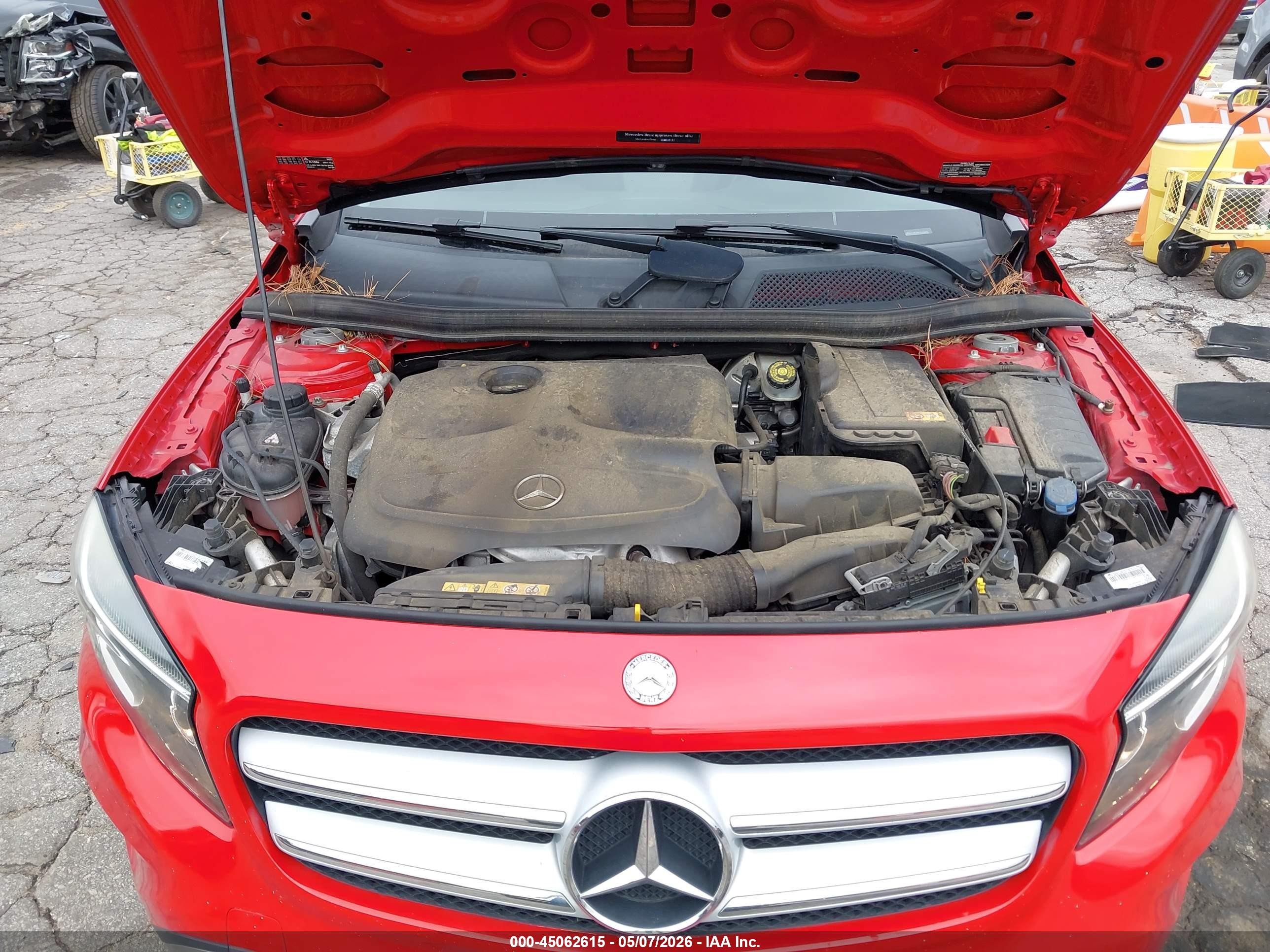 2015 Mercedes-benz Gla 250 4matic Red vin: WDCTG4GB8FJ115045
