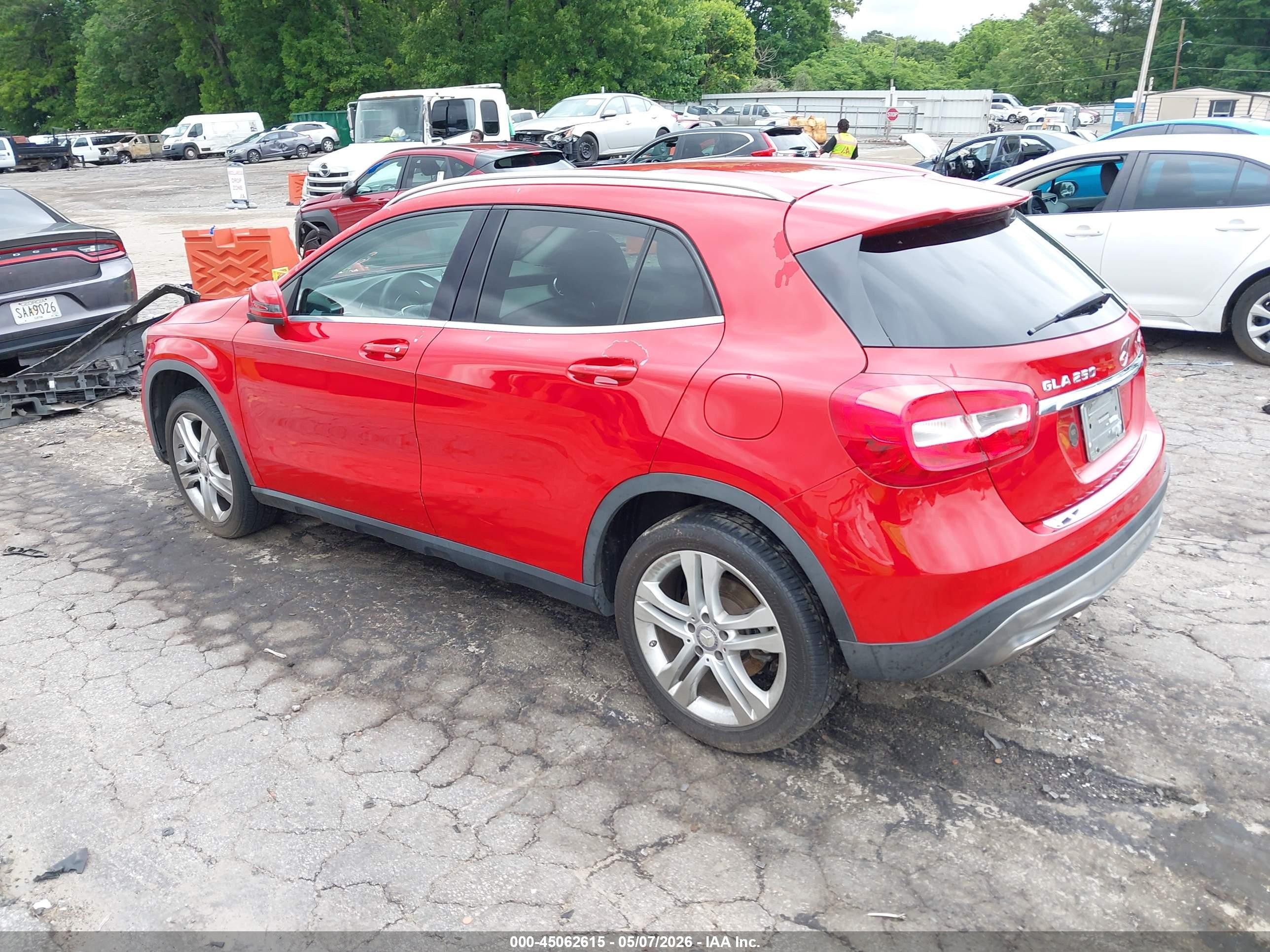 2015 Mercedes-benz Gla 250 4matic Red vin: WDCTG4GB8FJ115045
