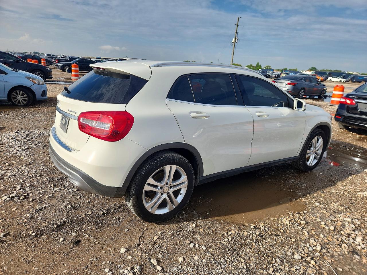 2015 Mercedes-benz Gla 250 4matic White vin: WDCTG4GB8FJ122786