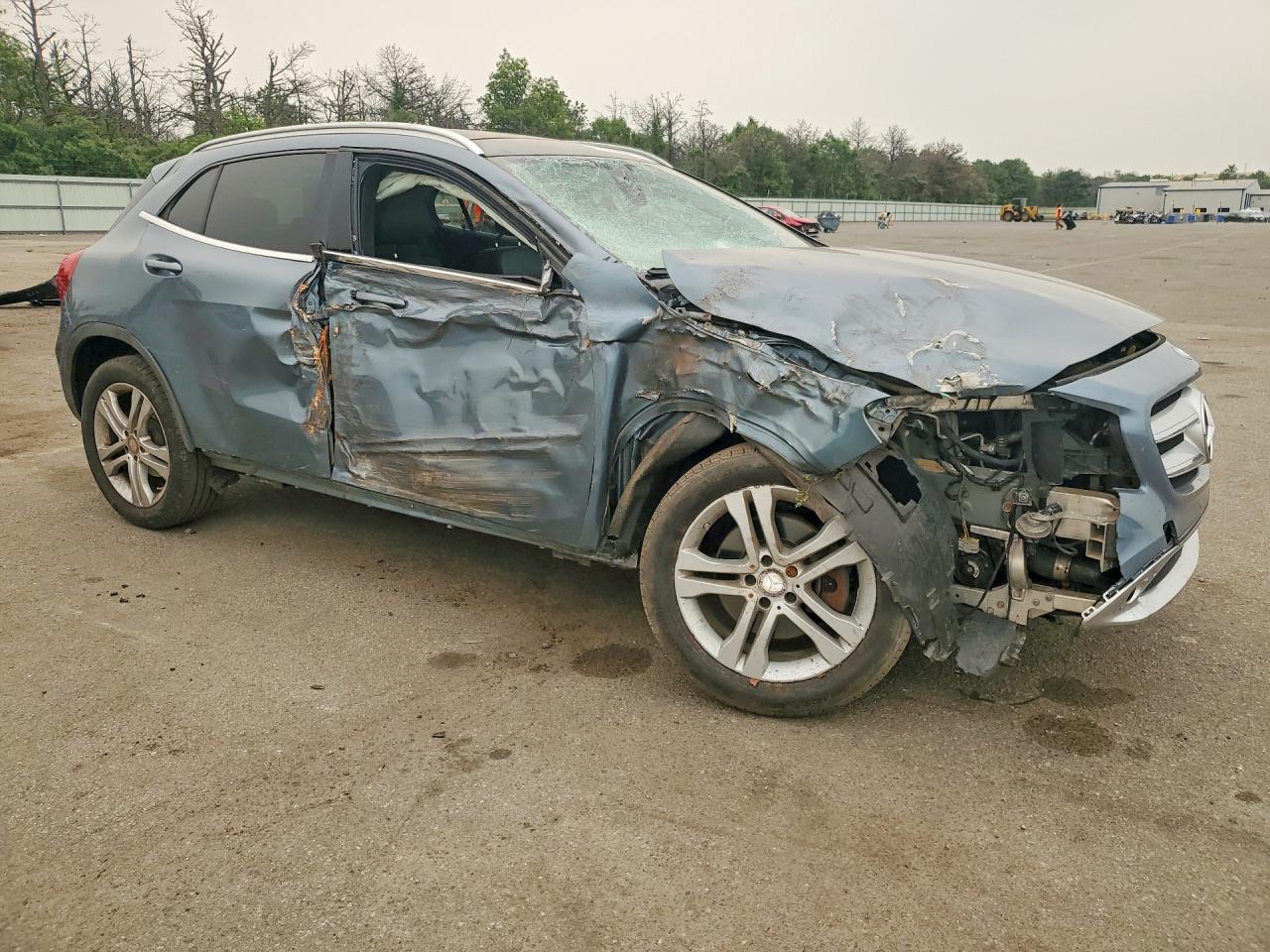 2015 Mercedes-benz Gla 250 4matic Blue vin: WDCTG4GB8FJ126854