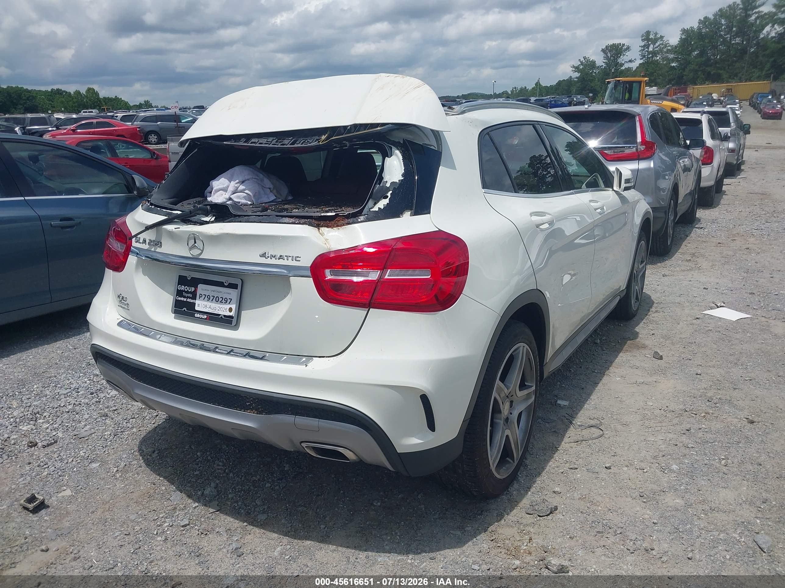 2015 Mercedes-benz Gla 250 4matic White vin: WDCTG4GB8FJ127681