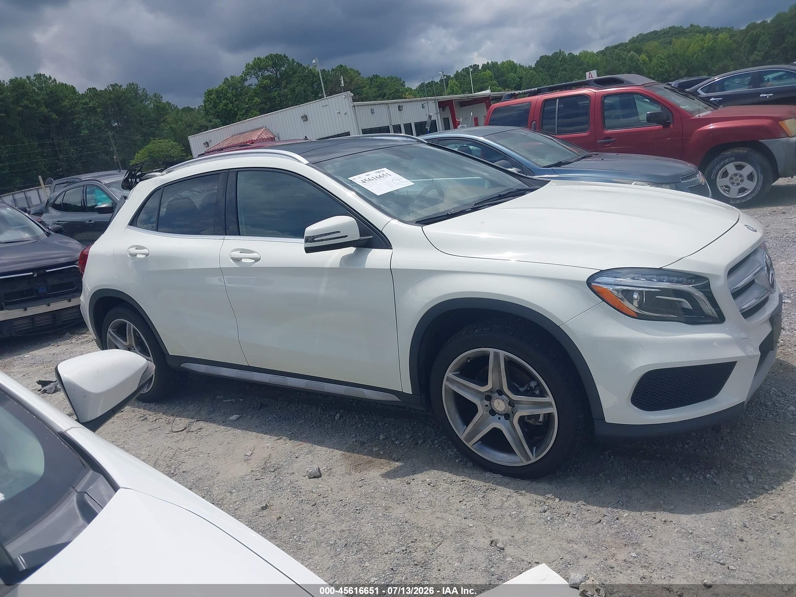 2015 Mercedes-benz Gla 250 4matic White vin: WDCTG4GB8FJ127681