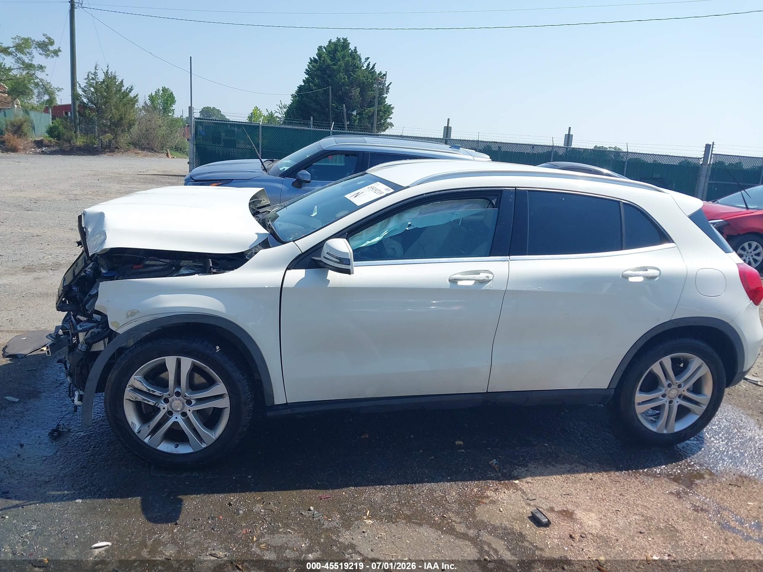 2015 Mercedes-benz Gla 250 4matic White vin: WDCTG4GB8FJ171311