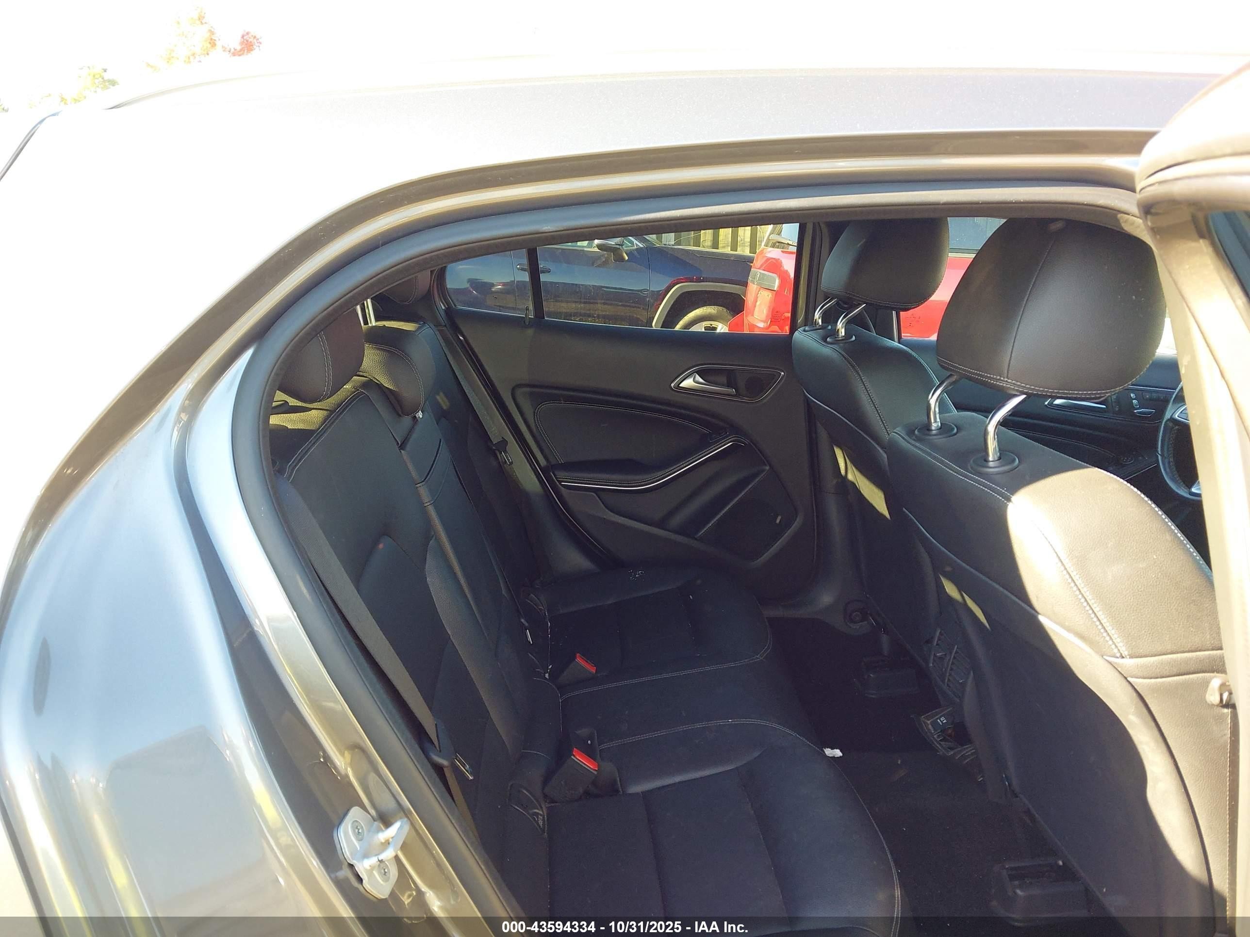 2018 Mercedes-benz Gla 250 4matic Серый vin: WDCTG4GB8JJ448645