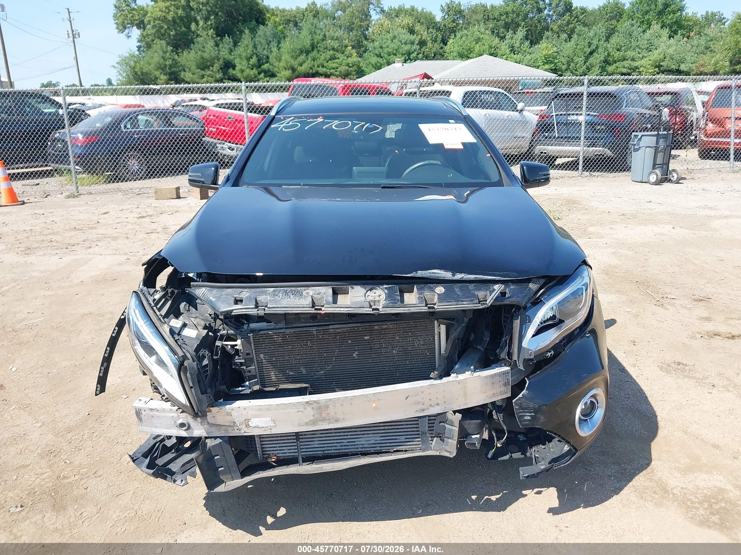 2019 Mercedes-benz Gla 250 4matic Черный vin: WDCTG4GB8KJ550237