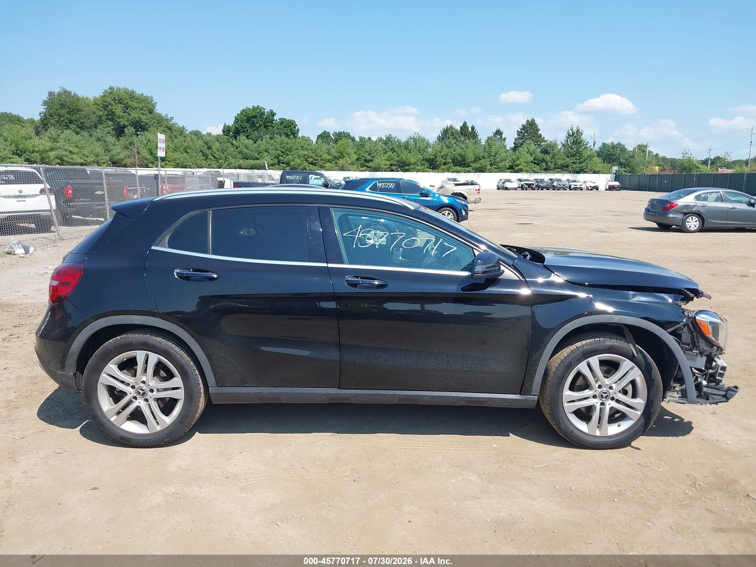 2019 Mercedes-benz Gla 250 4matic Черный vin: WDCTG4GB8KJ550237
