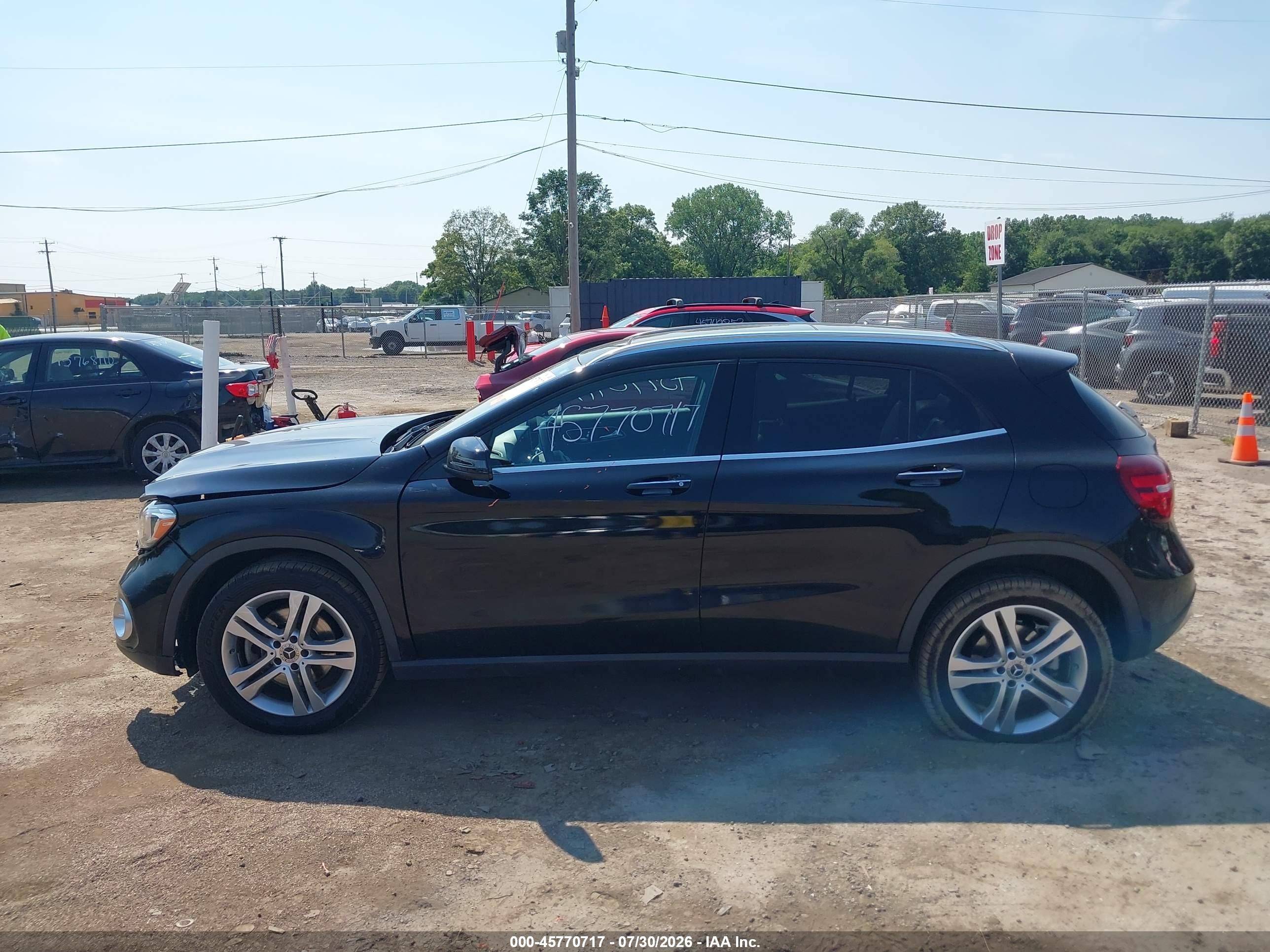 2019 Mercedes-benz Gla 250 4matic Черный vin: WDCTG4GB8KJ550237