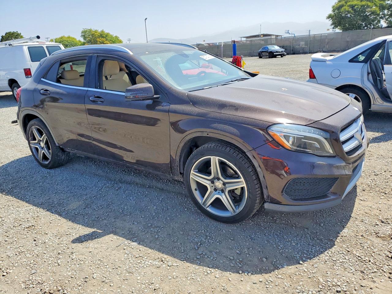 2015 Mercedes-benz Gla 250 4matic Brown vin: WDCTG4GB9FJ040341