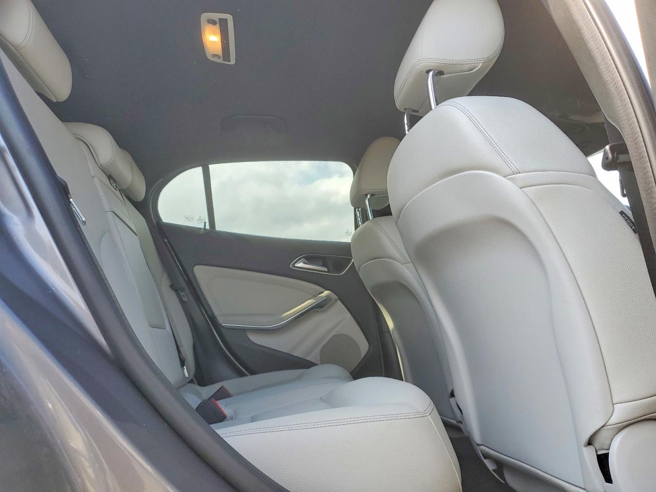 2015 Mercedes-benz Gla 250 4matic Серый vin: WDCTG4GB9FJ167932