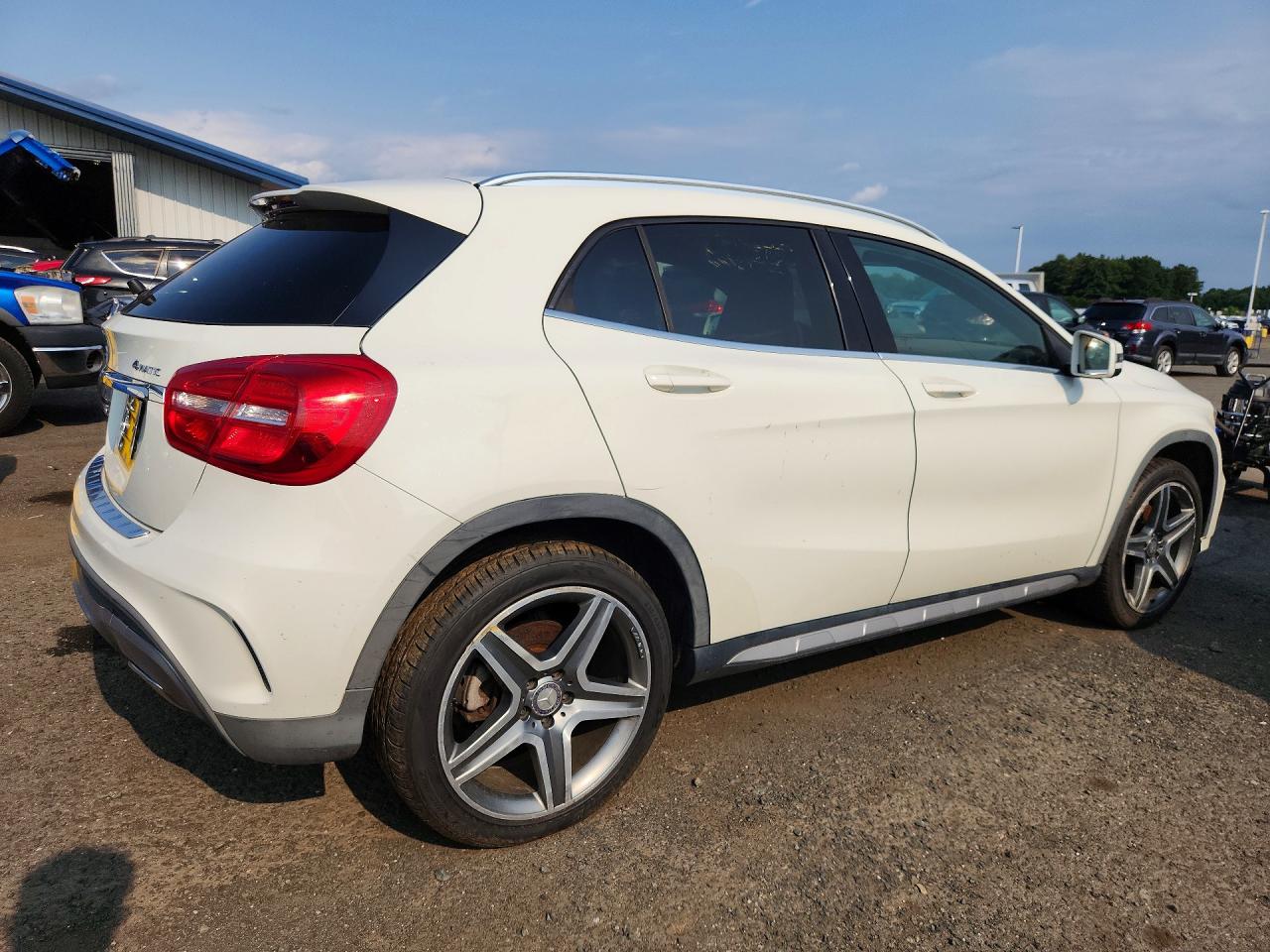 2015 Mercedes-benz Gla 250 4matic White vin: WDCTG4GBXFJ039814