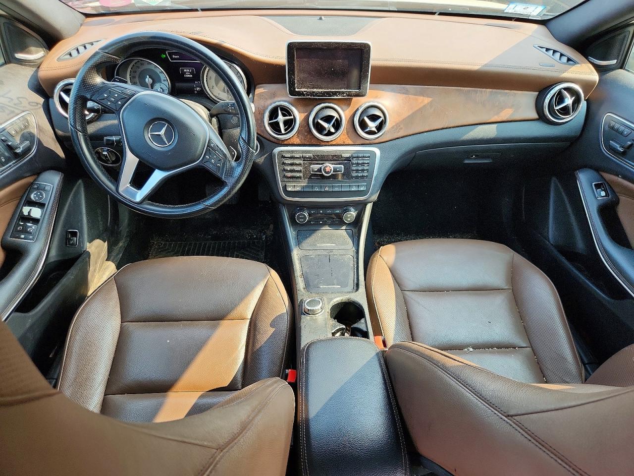 2015 Mercedes-benz Gla 250 4matic White vin: WDCTG4GBXFJ039814