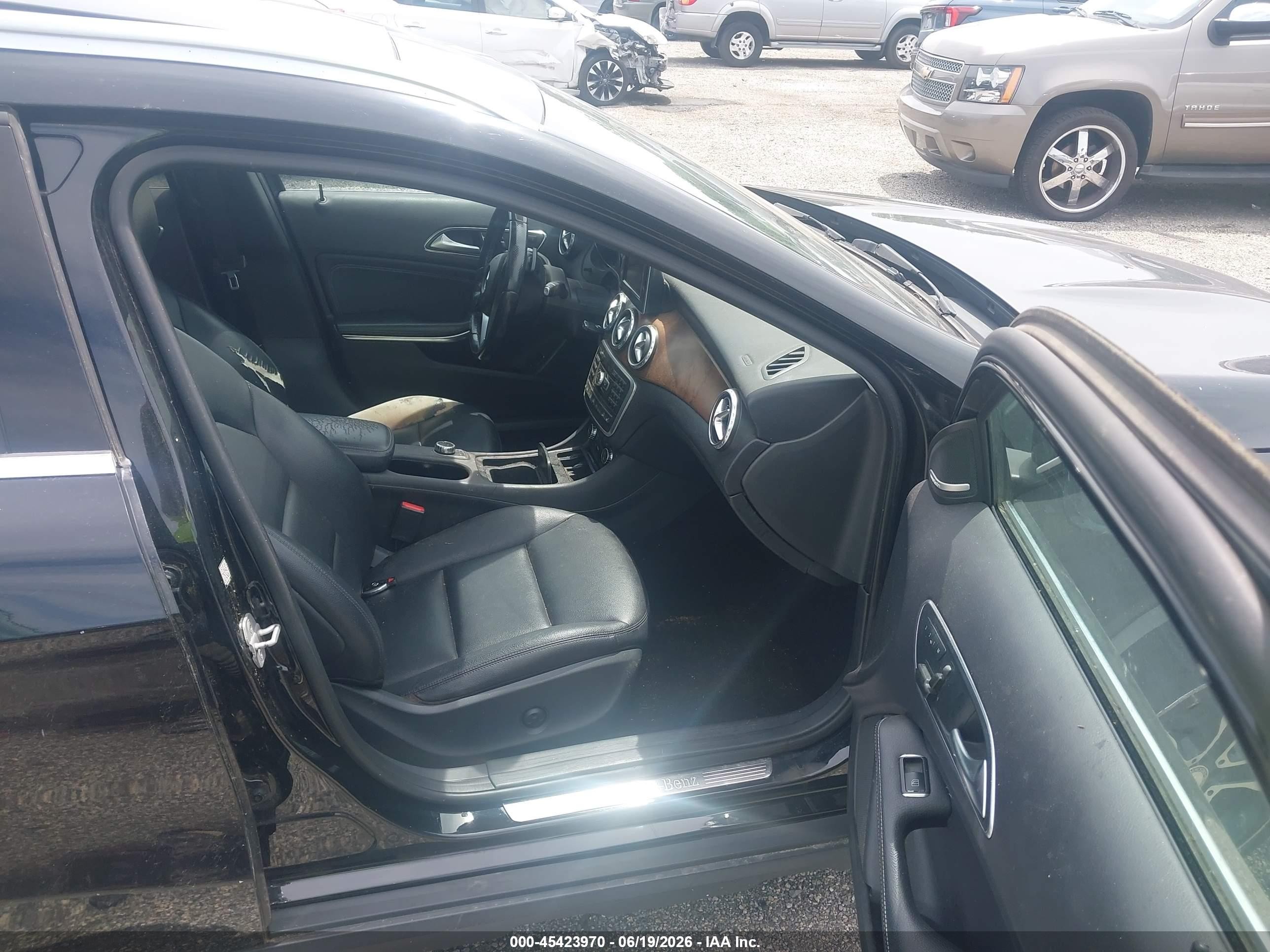 2015 Mercedes-benz Gla 250 4matic Black vin: WDCTG4GBXFJ059299