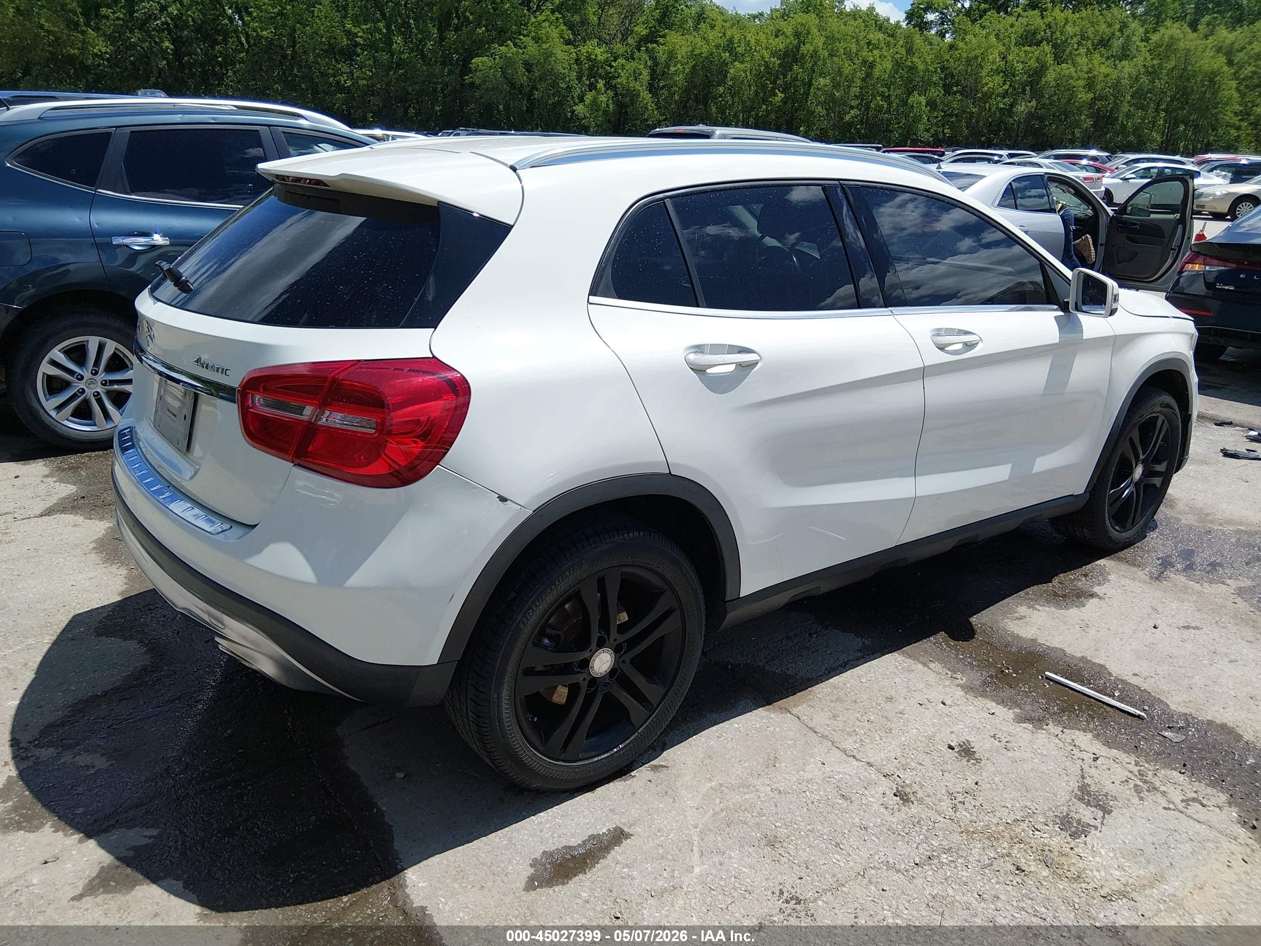 2015 Mercedes-benz Gla 250 4matic White vin: WDCTG4GBXFJ090603