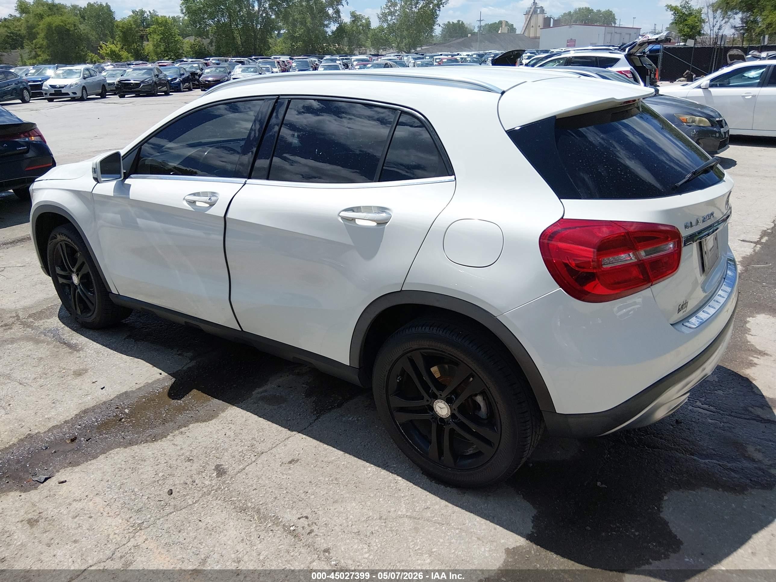 2015 Mercedes-benz Gla 250 4matic White vin: WDCTG4GBXFJ090603
