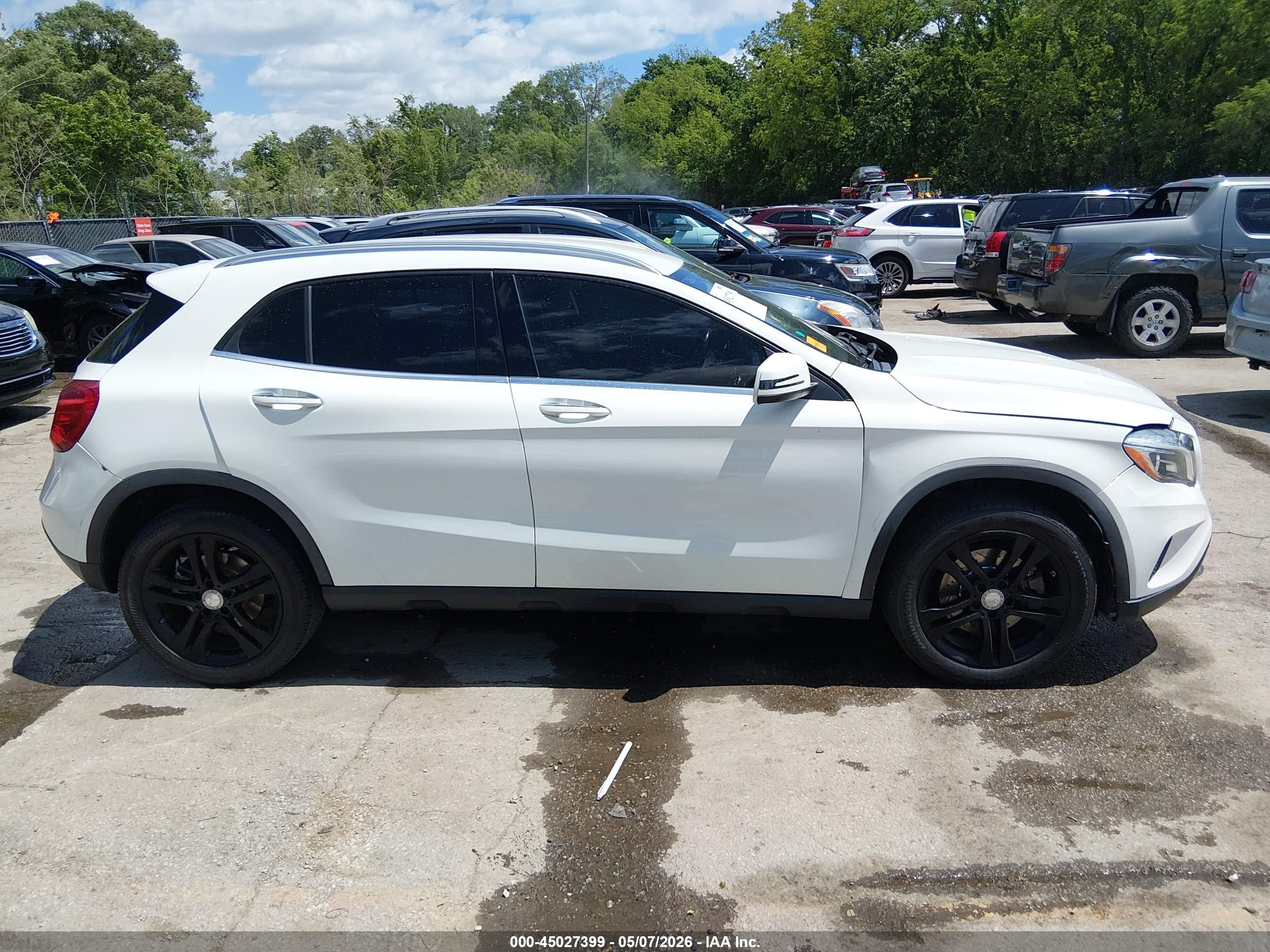 2015 Mercedes-benz Gla 250 4matic White vin: WDCTG4GBXFJ090603