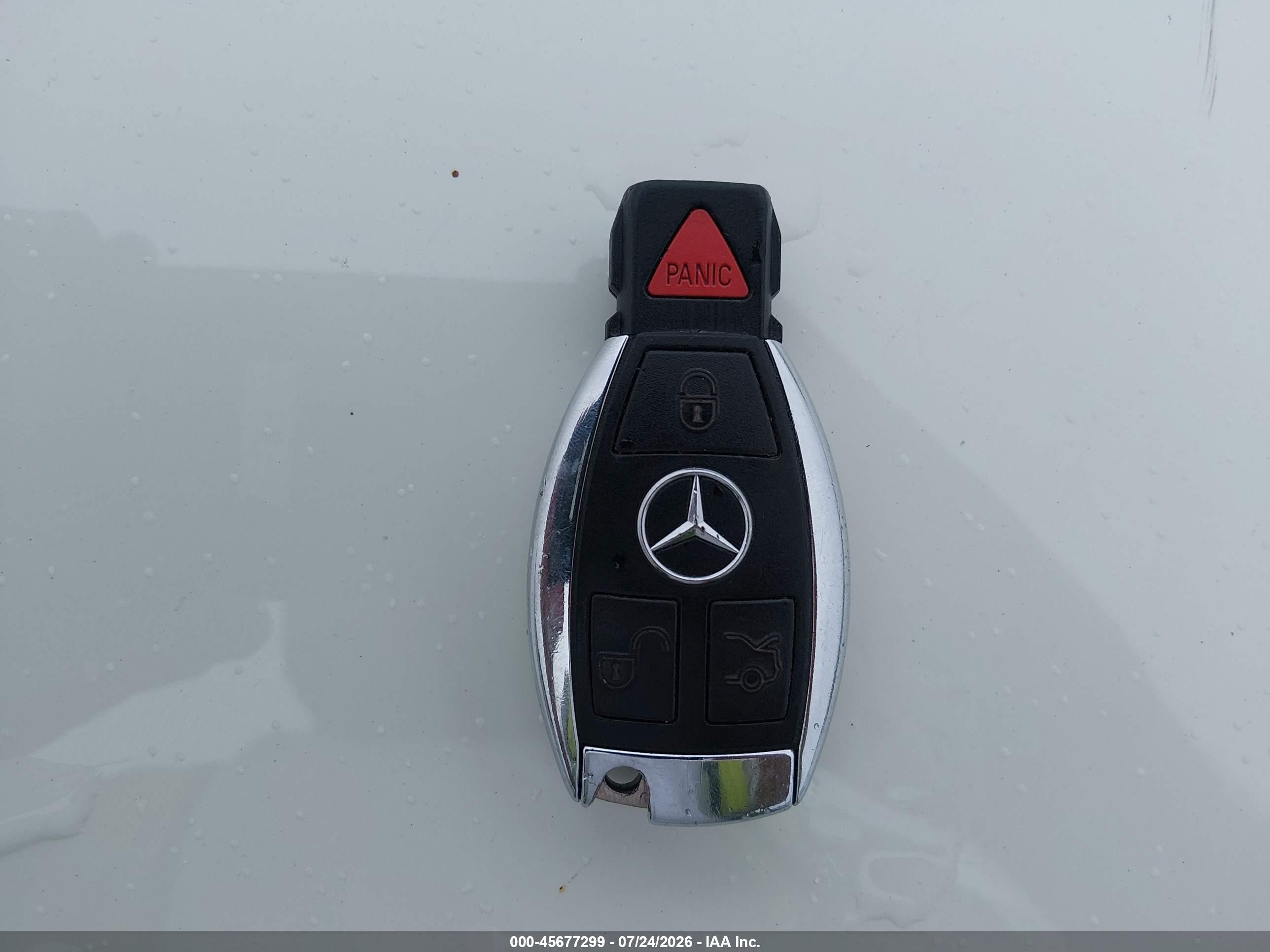 2015 Mercedes-benz Gla 250 4matic White vin: WDCTG4GBXFJ117945