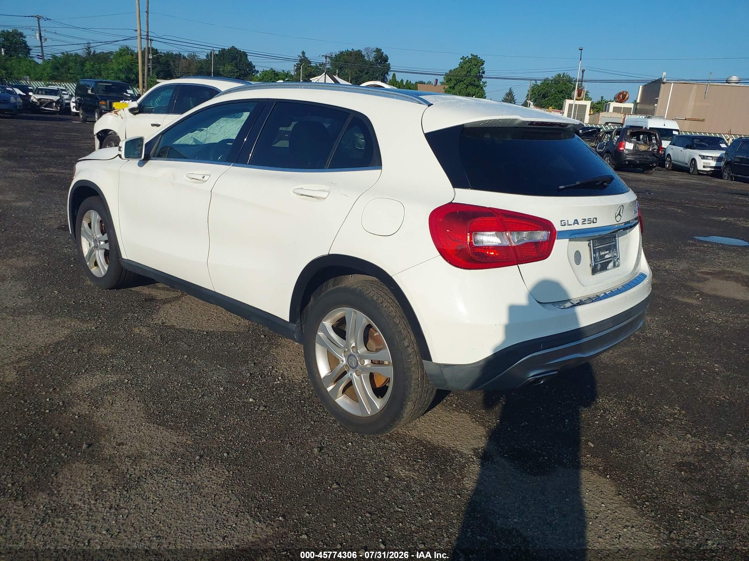 2015 Mercedes-benz Gla 250 4matic White vin: WDCTG4GBXFJ152226
