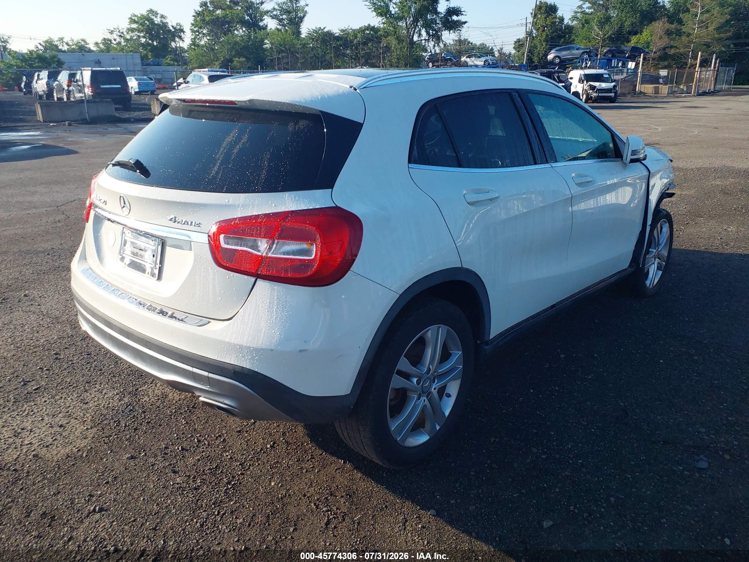 2015 Mercedes-benz Gla 250 4matic White vin: WDCTG4GBXFJ152226