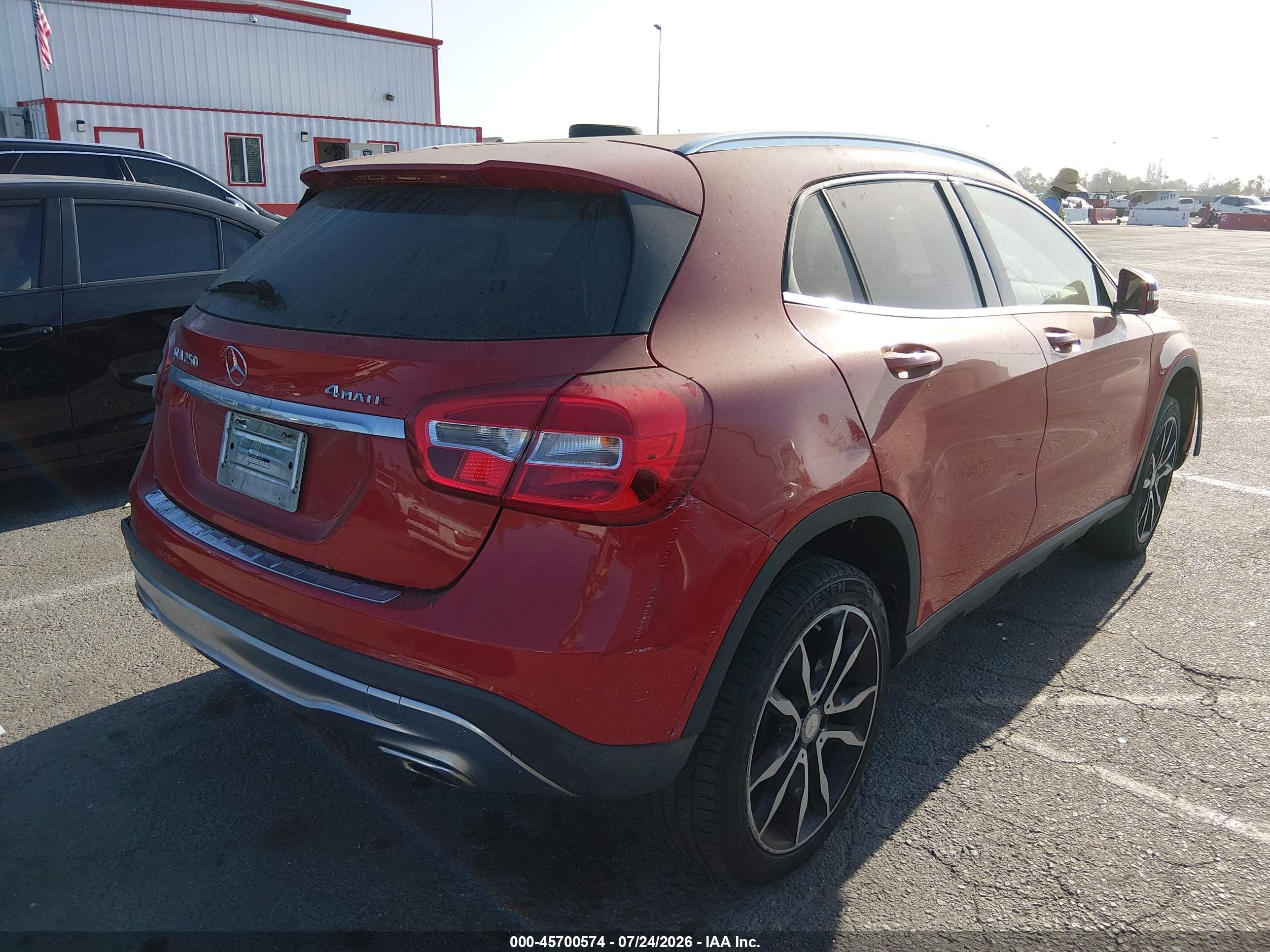 2015 Mercedes-benz Gla 250 4matic Red vin: WDCTG4GBXFJ167910