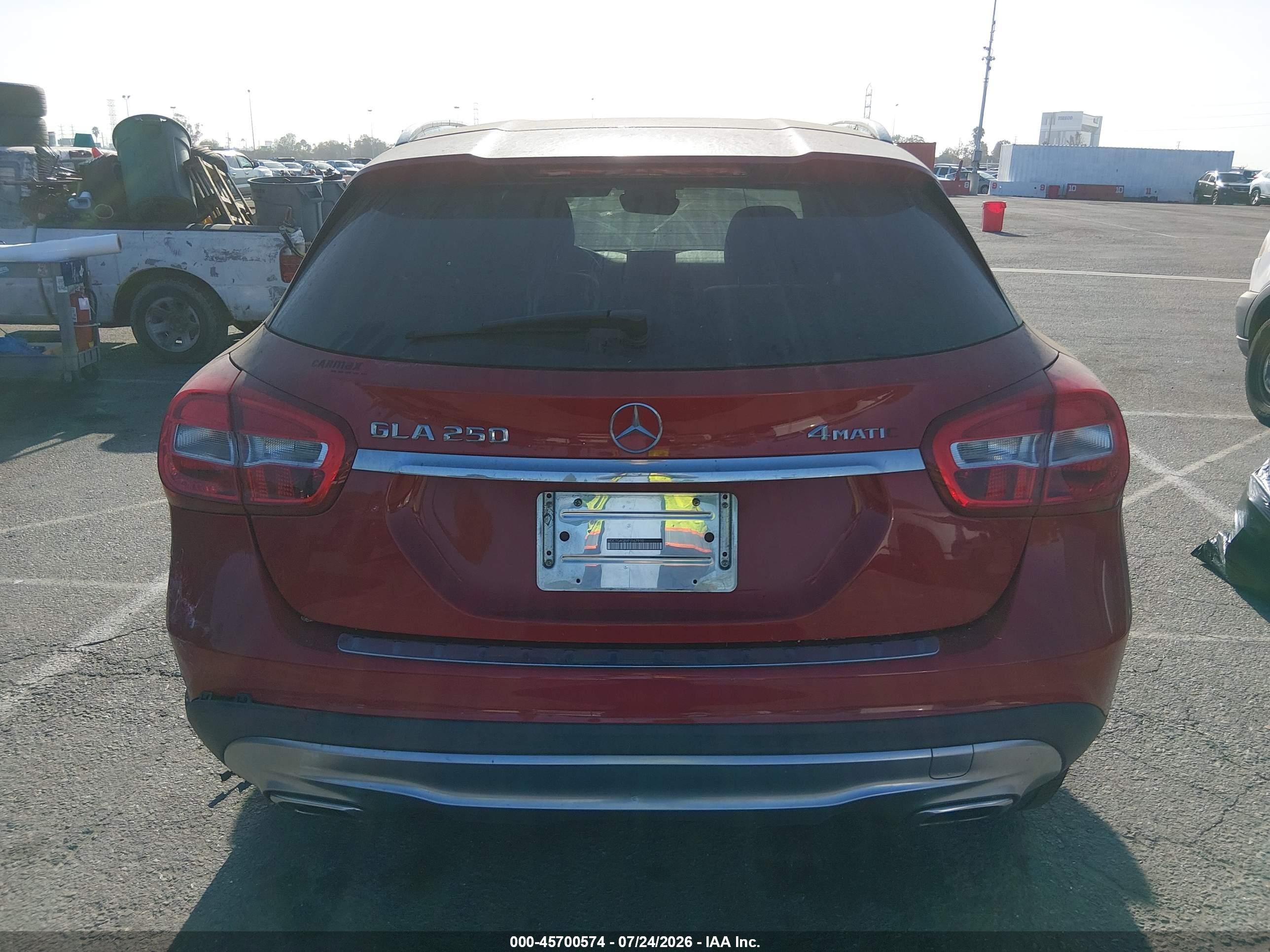 2015 Mercedes-benz Gla 250 4matic Red vin: WDCTG4GBXFJ167910