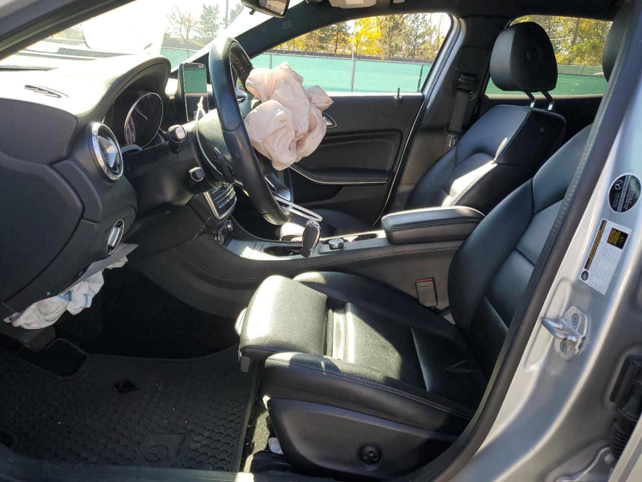 2017 Mercedes-benz Gla 250 4matic Серебряный vin: WDCTG4GBXHJ352316