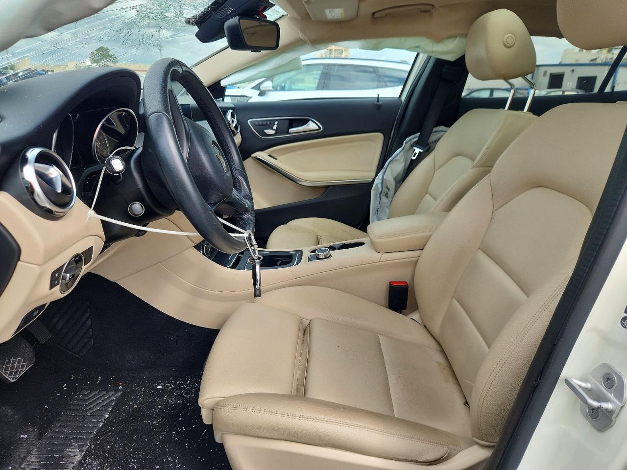 2018 Mercedes-benz Gla 250 4matic Белый vin: WDCTG4GBXJJ383801