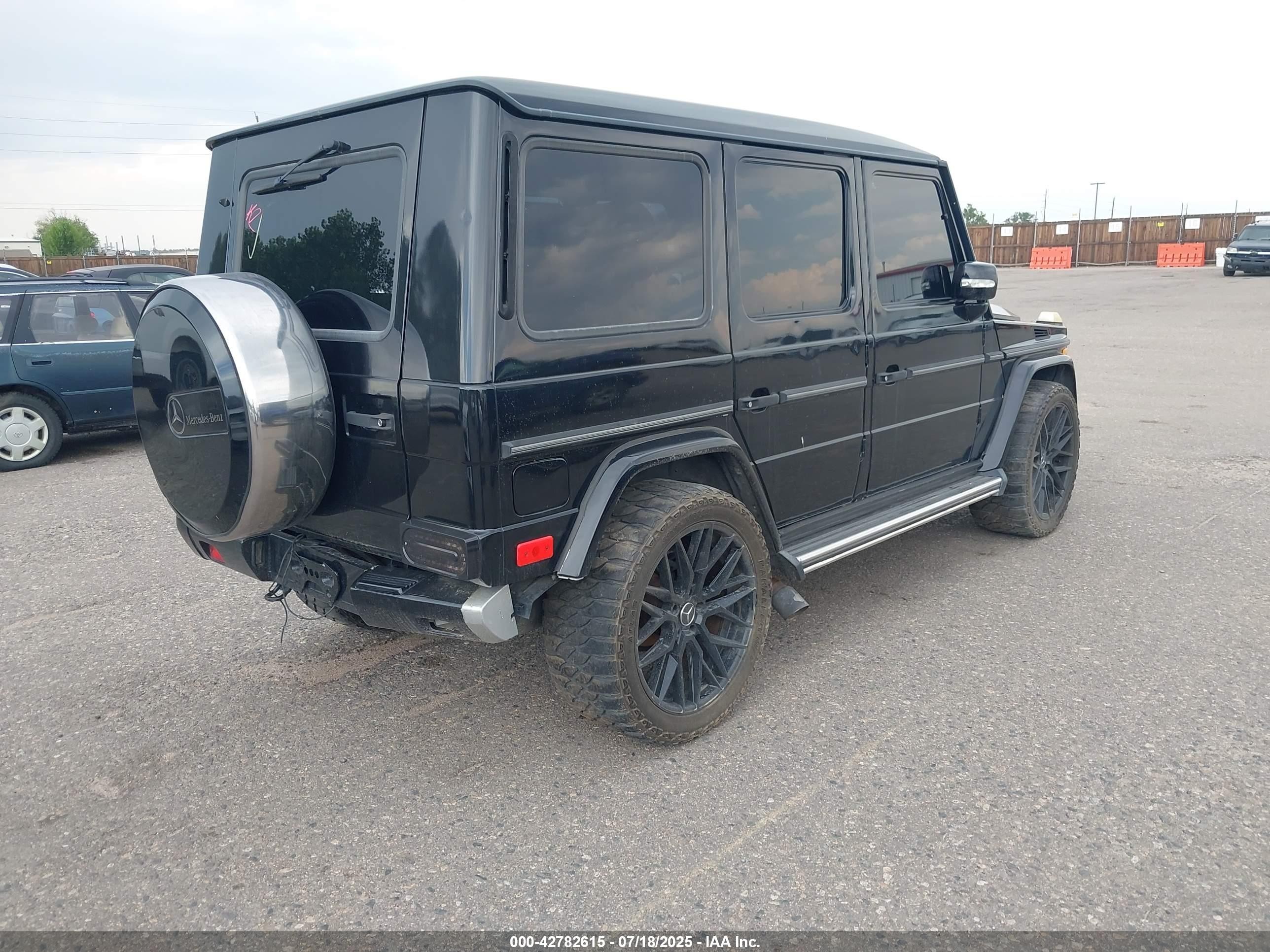 2003 Mercedes-benz G 500   Black vin: WDCYR49E73X137179