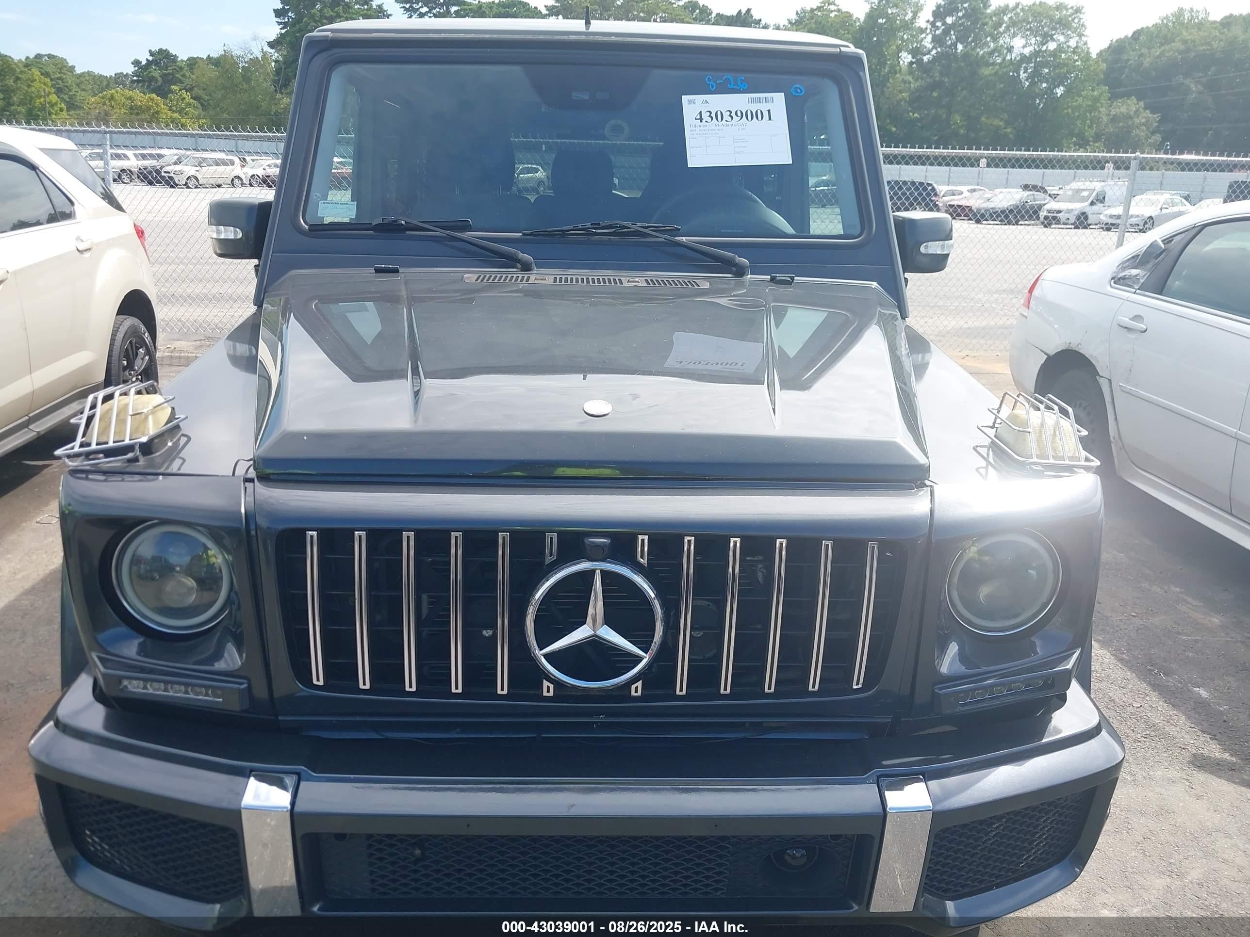 2003 Mercedes-benz G 500   Black vin: WDCYR49E73X141071