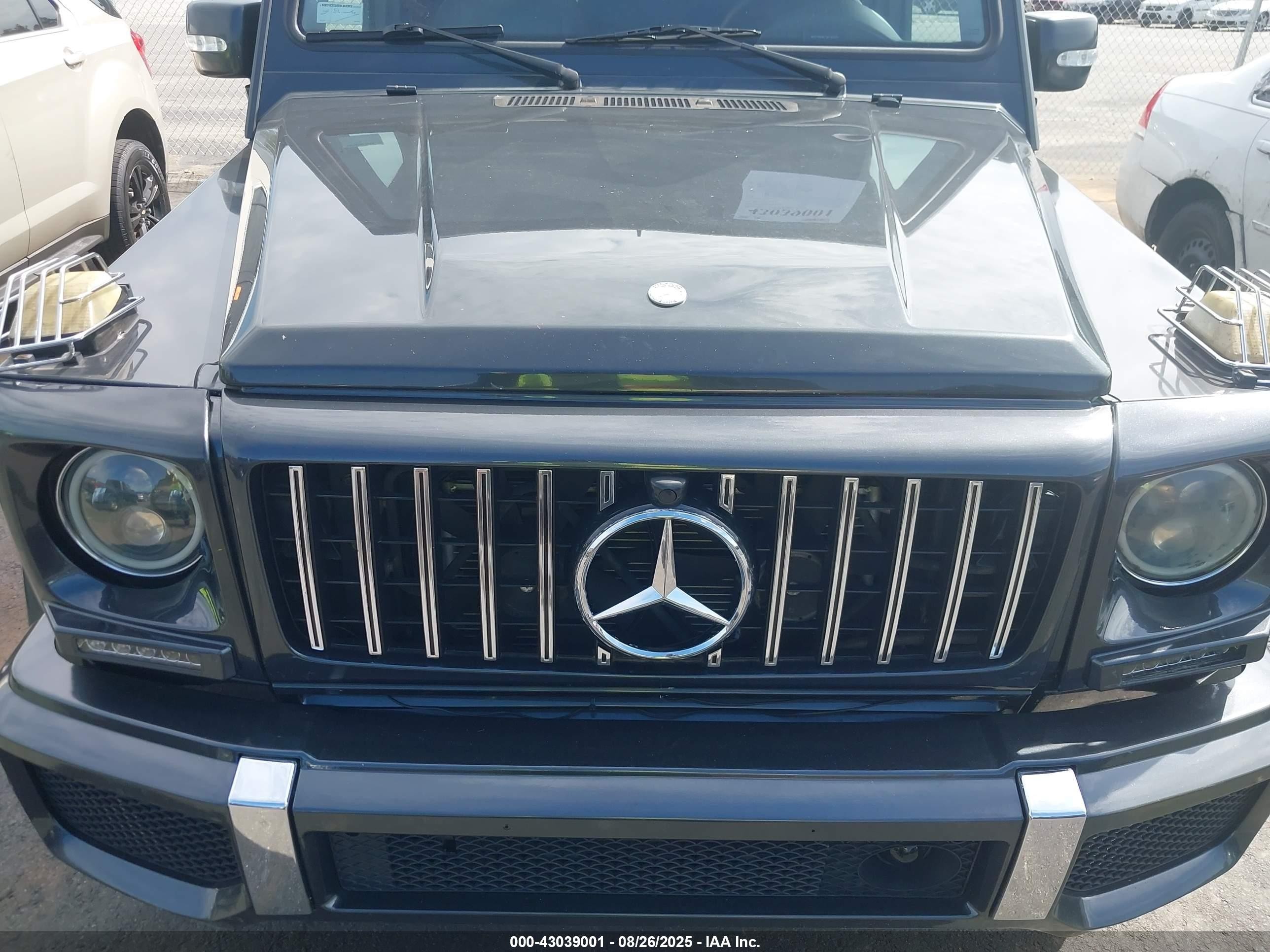 2003 Mercedes-benz G 500   Black vin: WDCYR49E73X141071