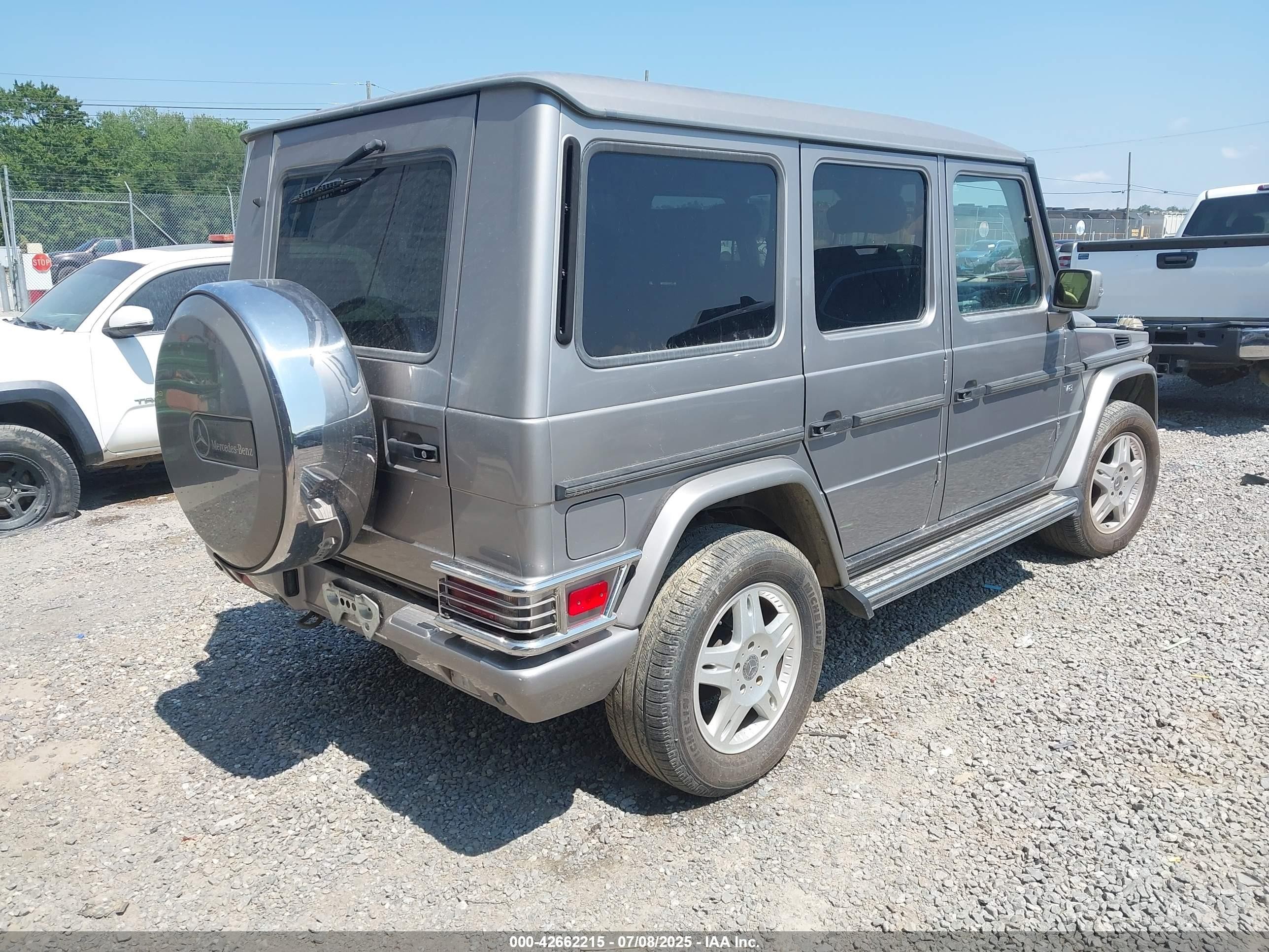 2004 Mercedes-benz G 500 4matic Silver vin: WDCYR49E74X142822