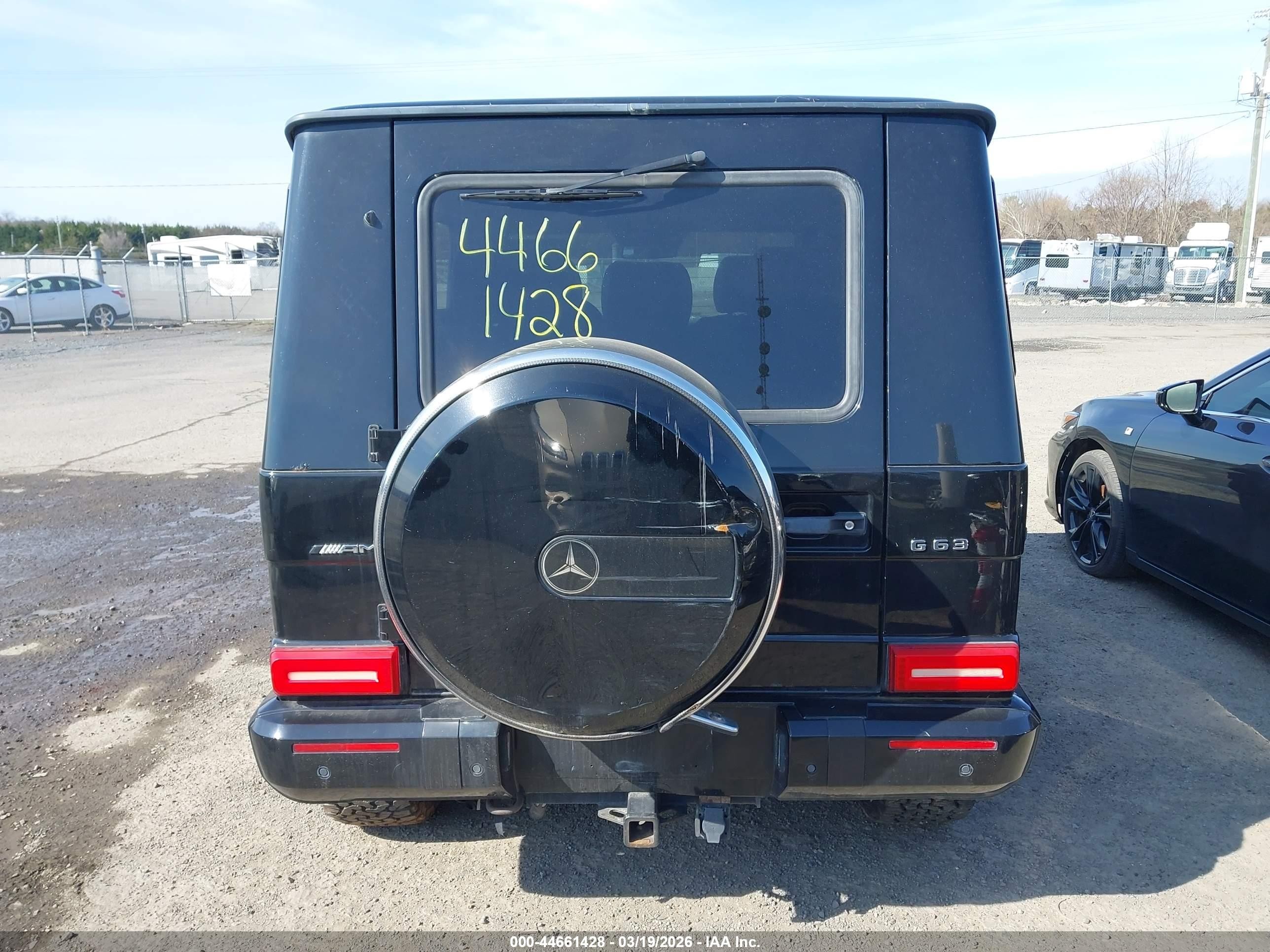2005 Mercedes-benz G 500   Black vin: WDCYR49E95X157064
