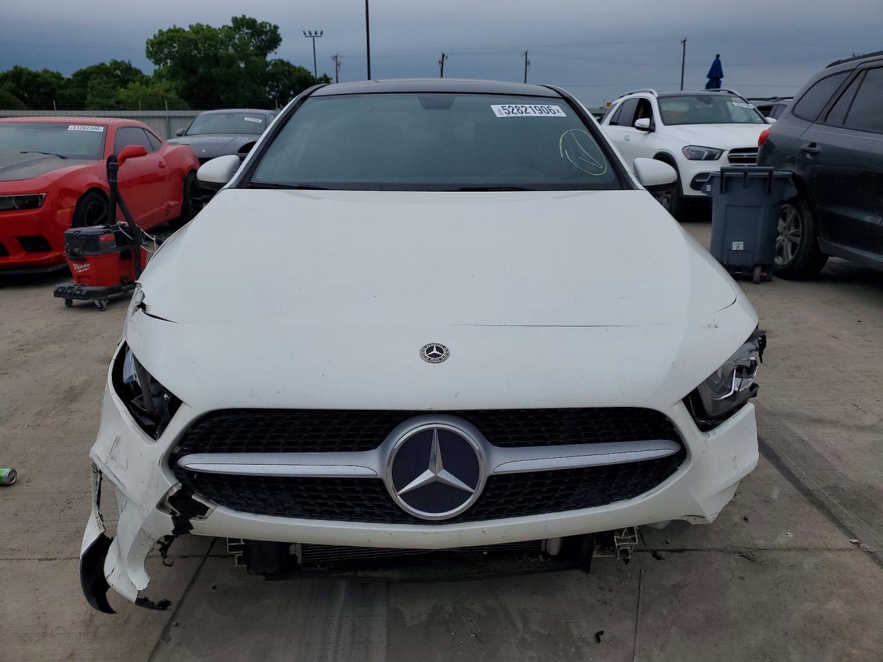 2019 Mercedes-benz A 220 White vin: WDD3G4EB1KW032276