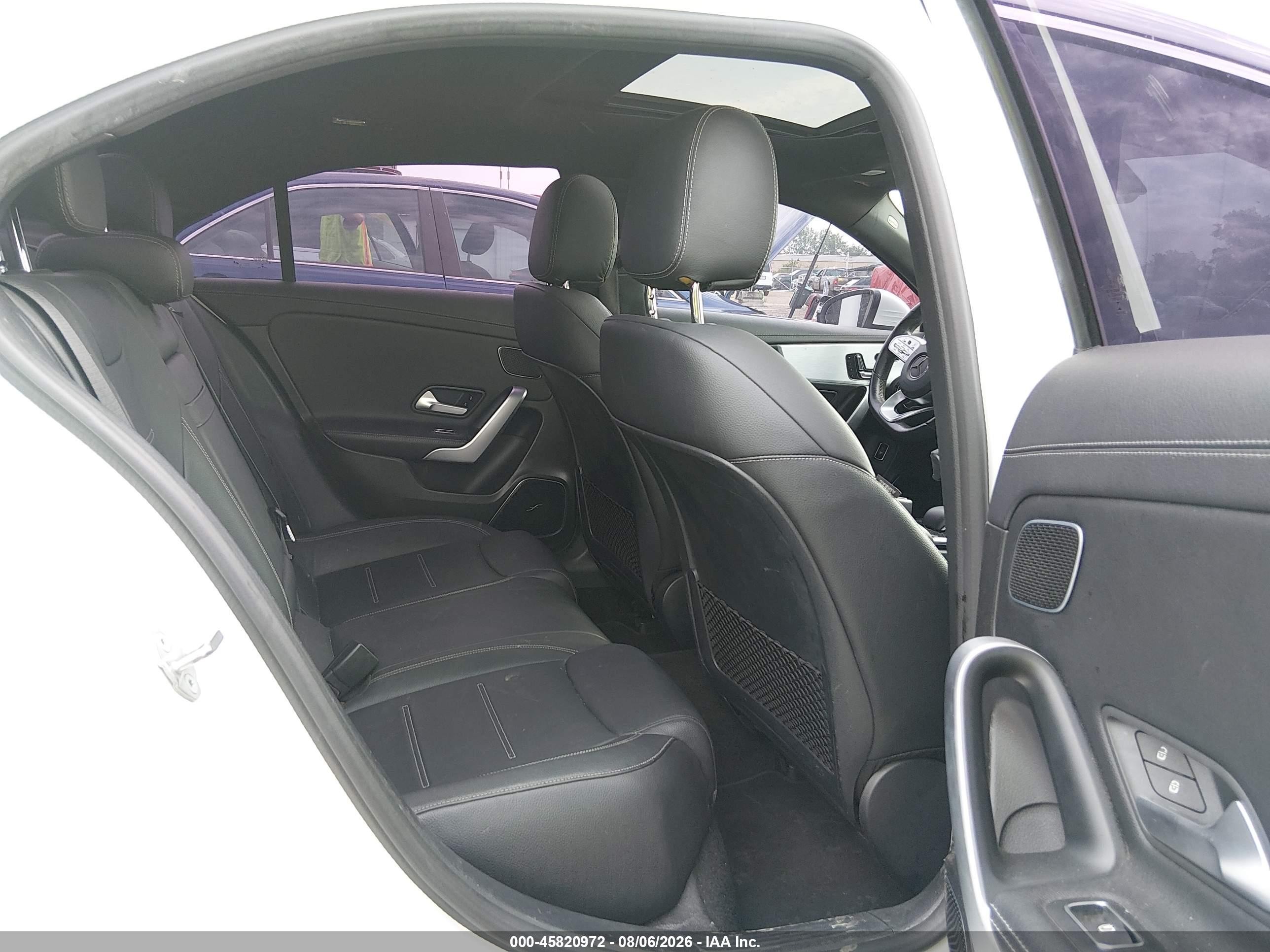 2019 Mercedes-benz A 220   White vin: WDD3G4EB5KW033009