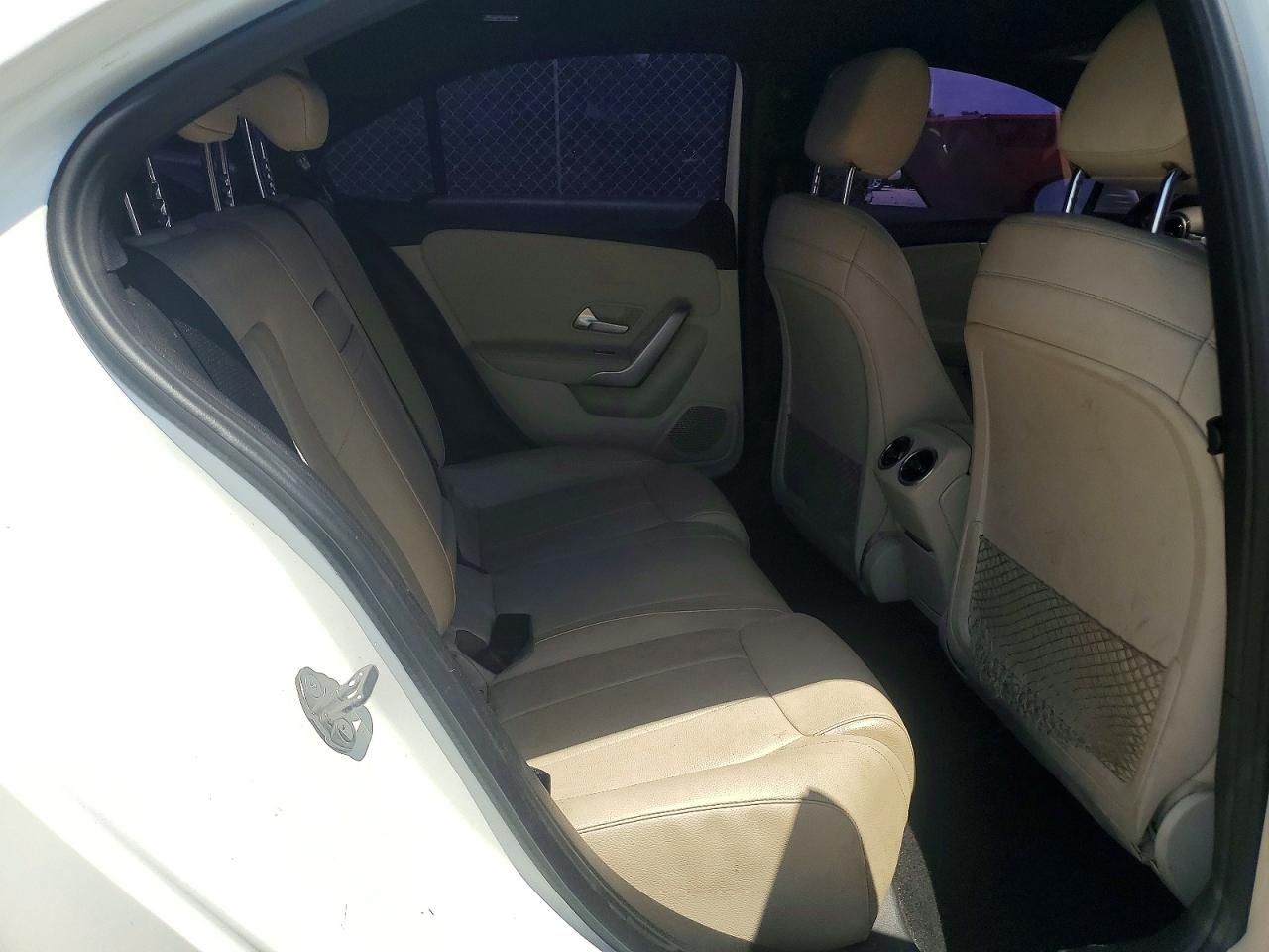 2019 Mercedes-benz A 220 White vin: WDD3G4EB9KW026225