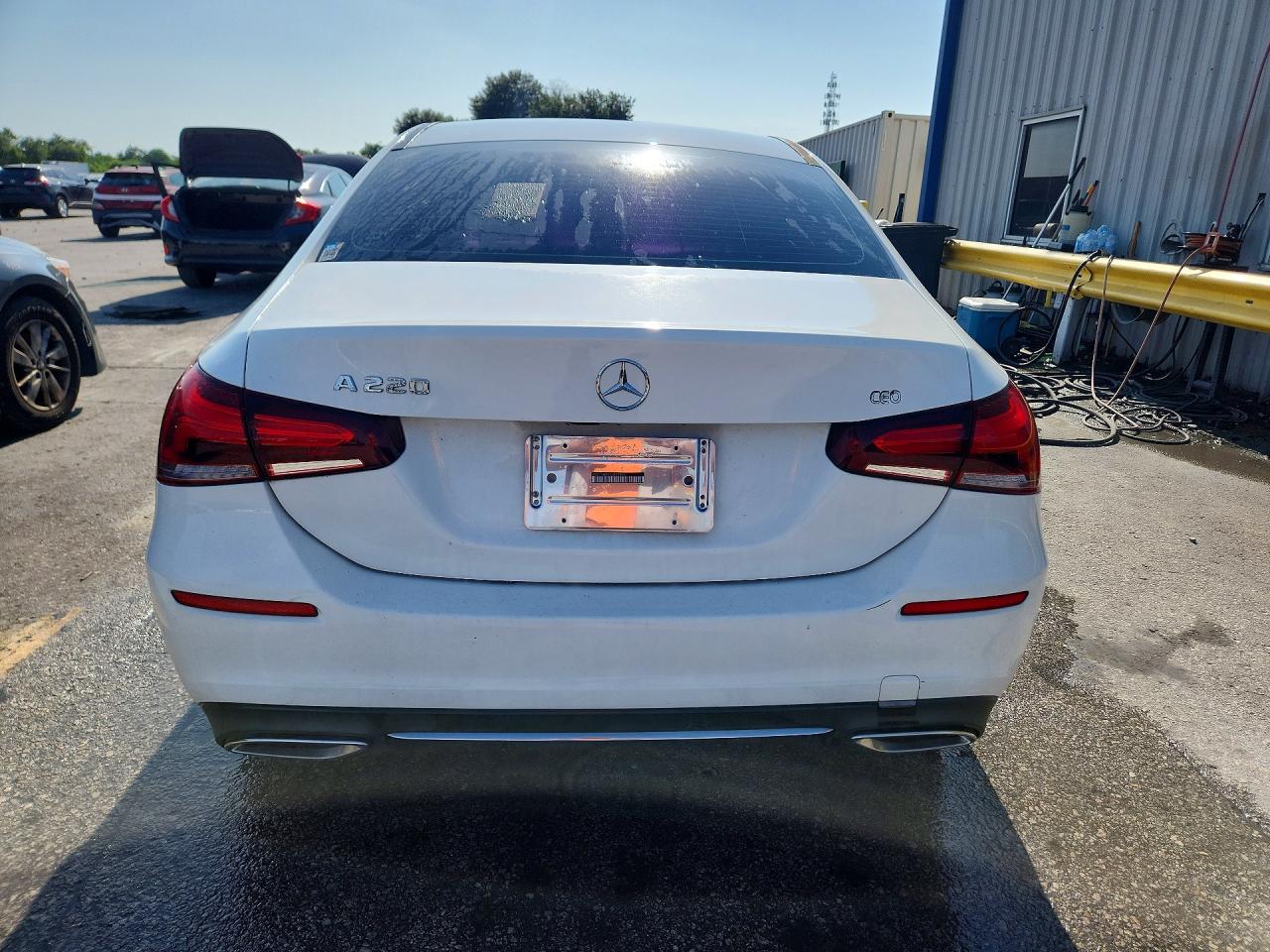 2019 Mercedes-benz A 220 White vin: WDD3G4EB9KW026225
