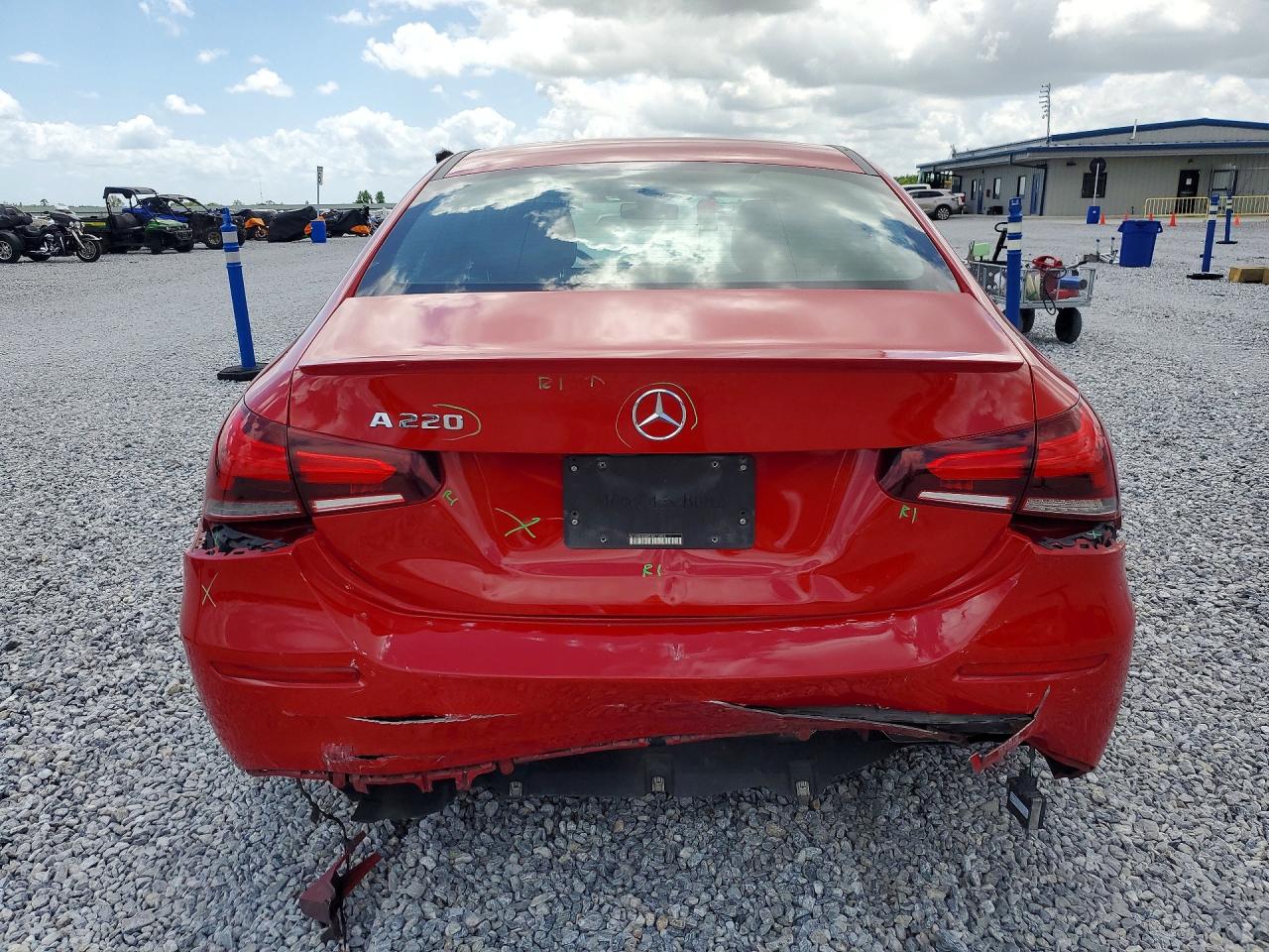 2019 Mercedes-benz A-class Red vin: WDD3G4EBXKW015802