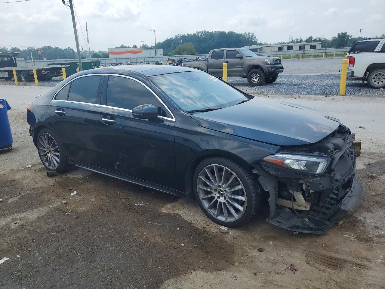 2019 Mercedes-benz A 220 4matic Black vin: WDD3G4FB4KW010819