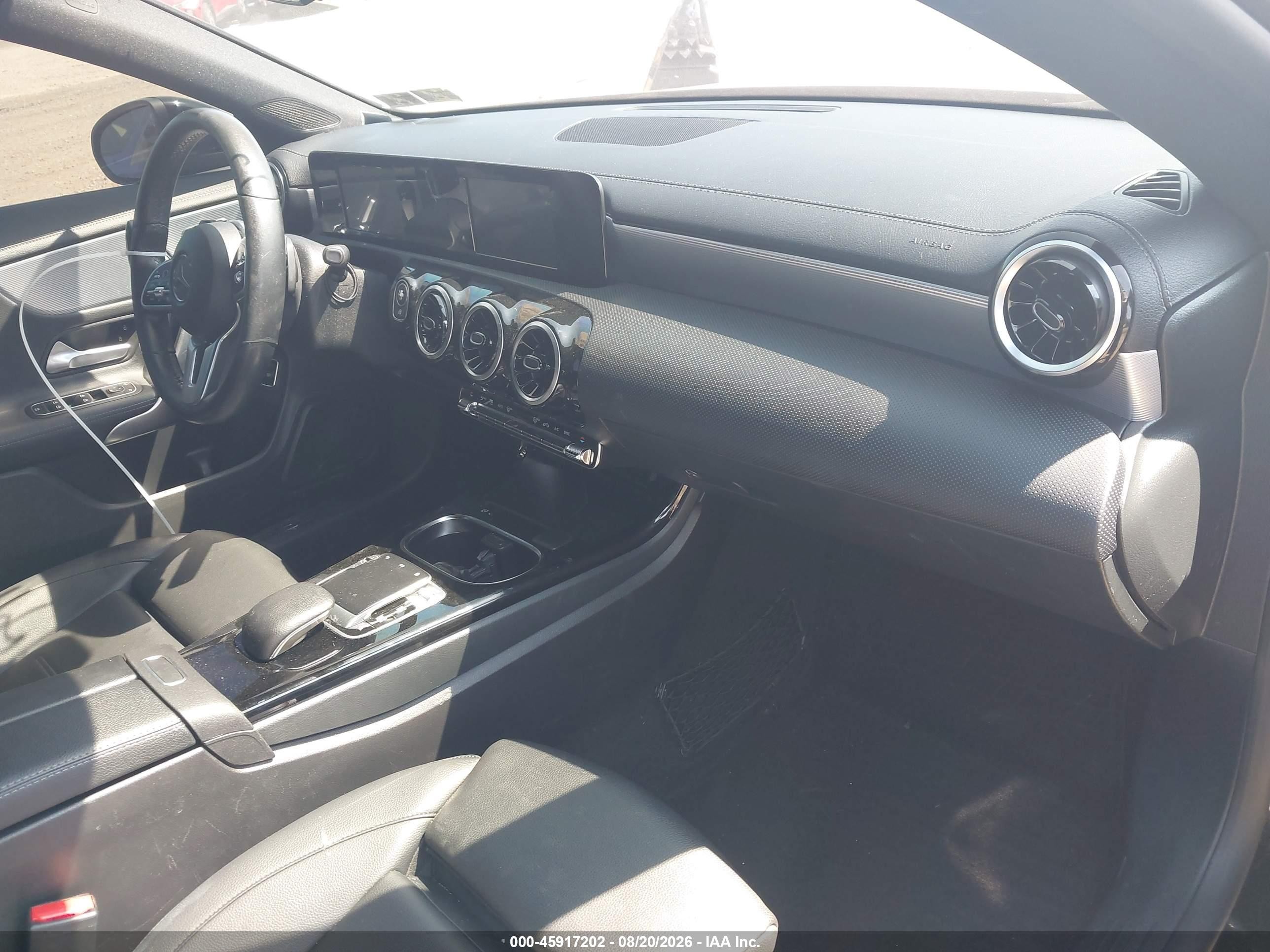 2020 Mercedes-benz Cla 250 4matic Черный vin: WDD5J4HB8LN079432