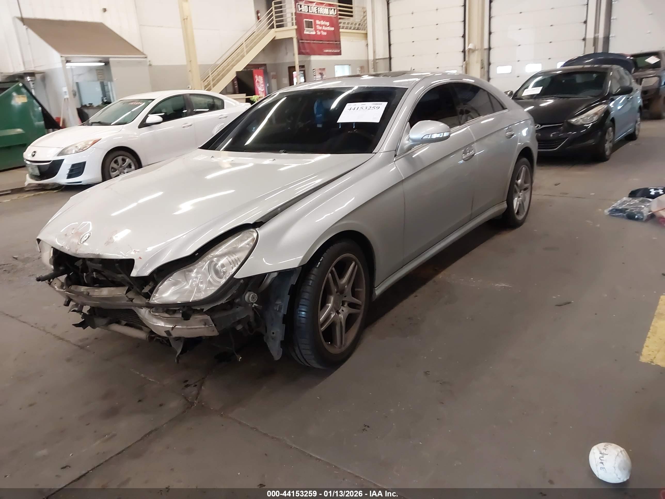 2007 Mercedes-benz Cls 550   Silver vin: WDDDJ72X07A084946