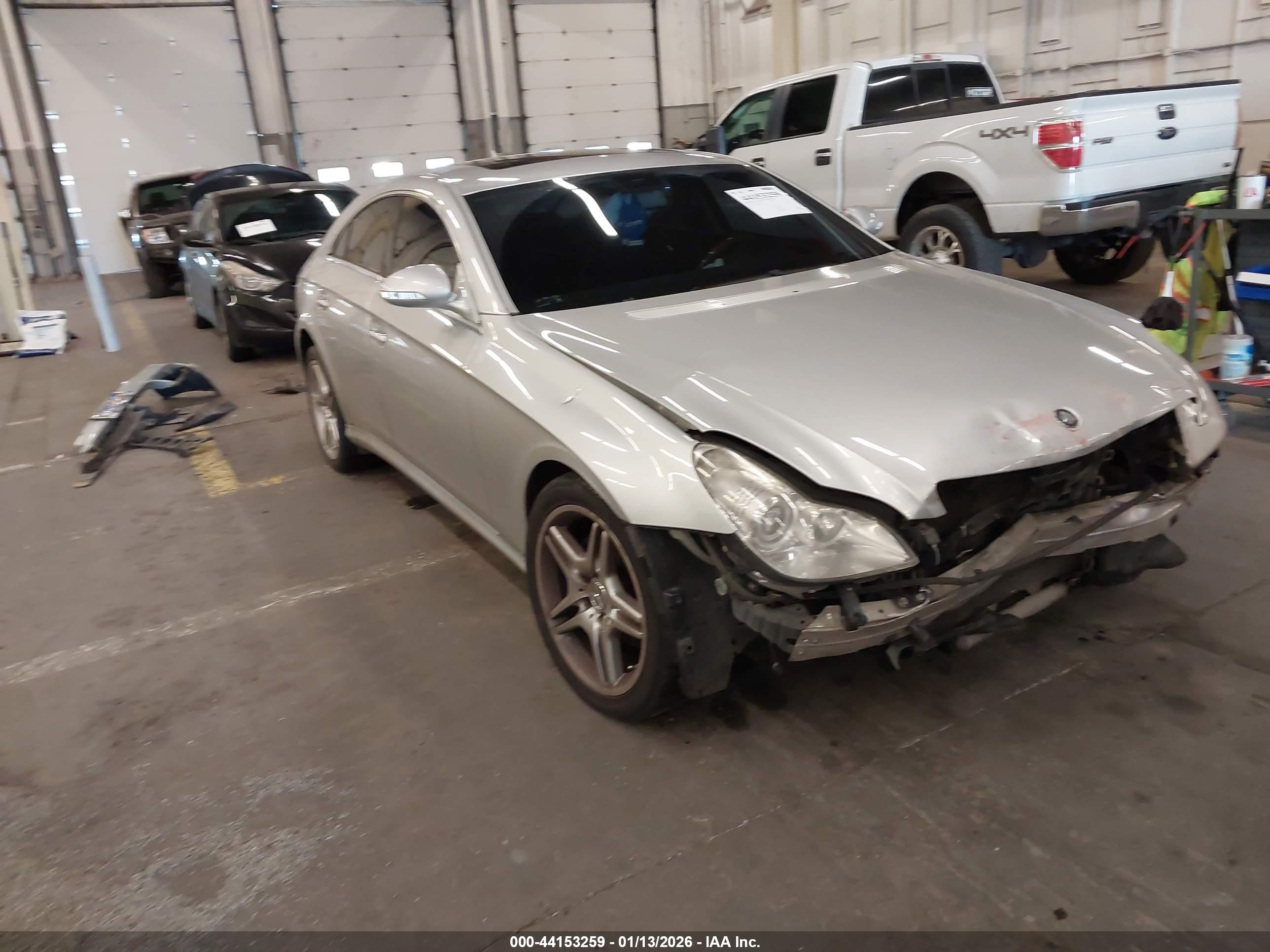 2007 Mercedes-benz Cls 550   Silver vin: WDDDJ72X07A084946