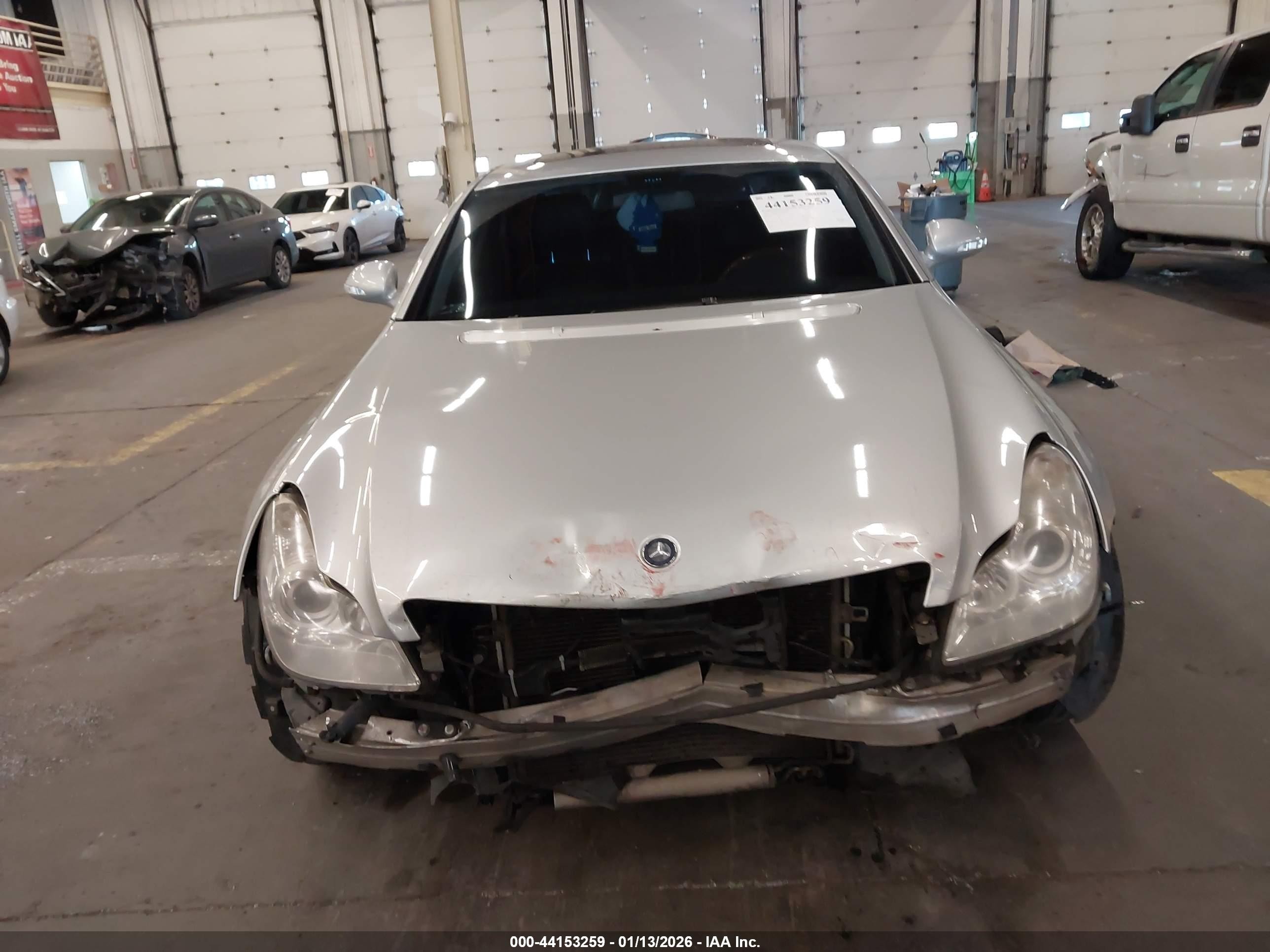 2007 Mercedes-benz Cls 550   Silver vin: WDDDJ72X07A084946