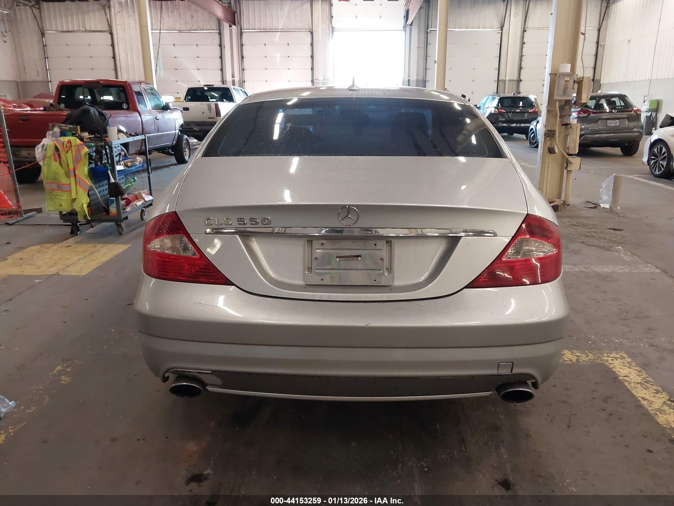 2007 Mercedes-benz Cls 550   Silver vin: WDDDJ72X07A084946
