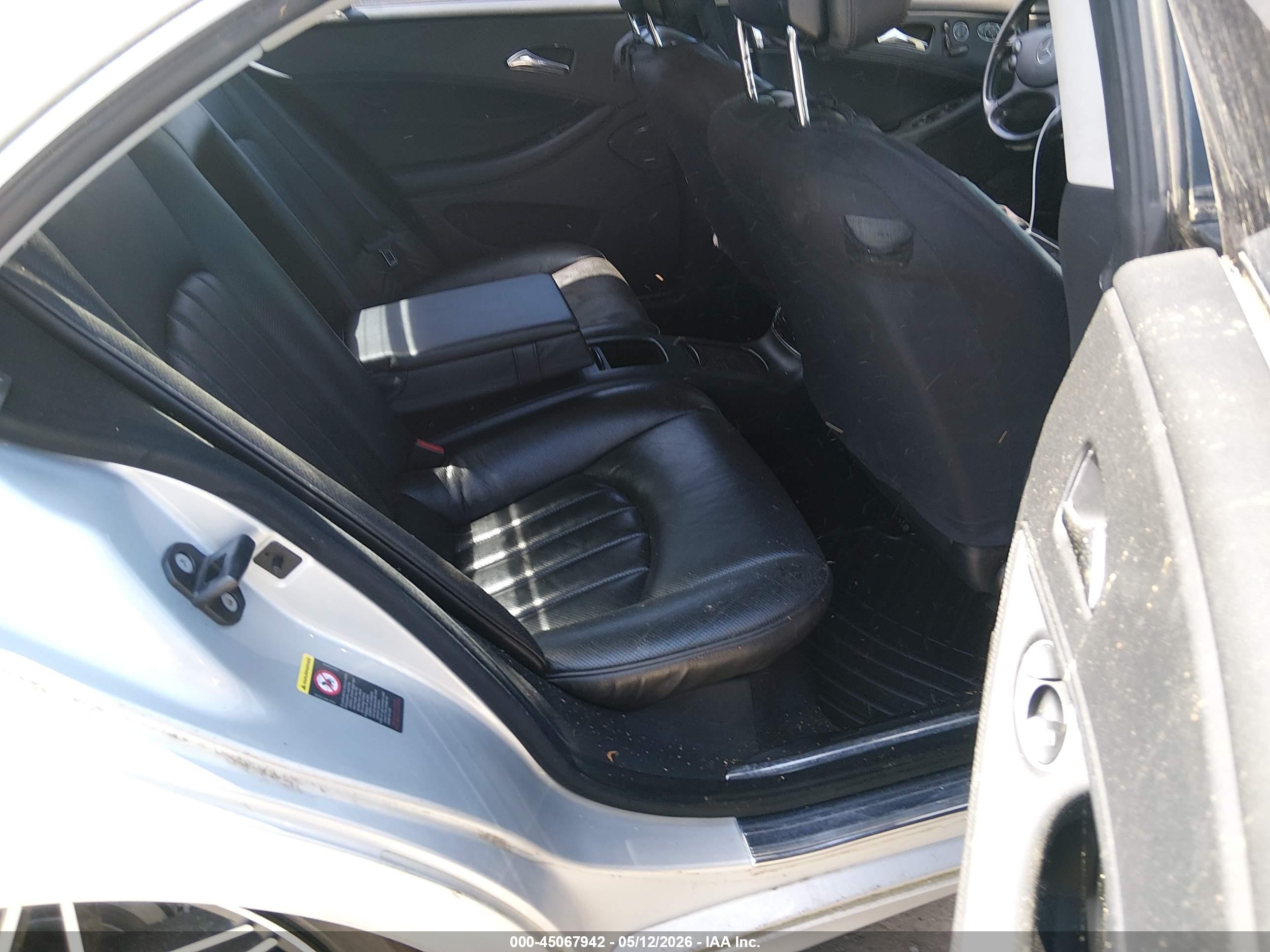 2008 Mercedes-benz Cls 550   Серебряный vin: WDDDJ72X08A118613